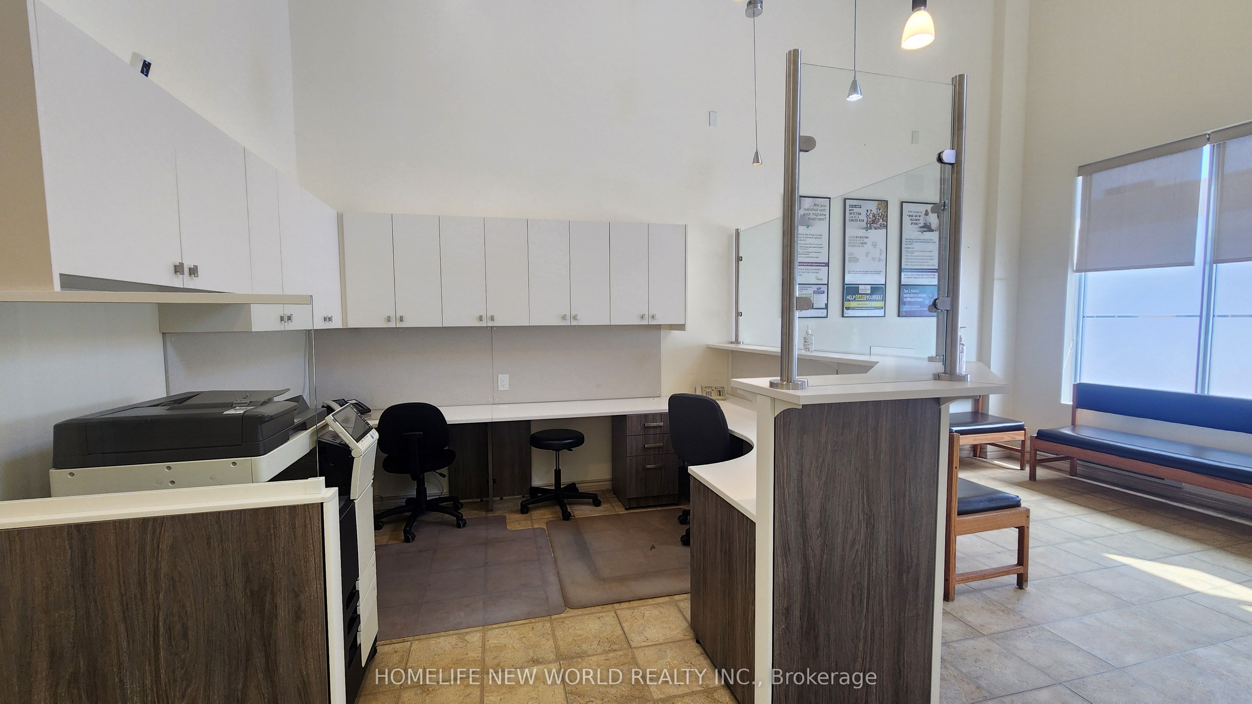 16945 Leslie Street 18
