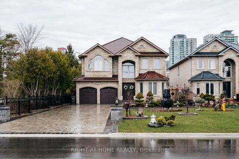99 Fairview Road W Mississauga ON L5B 1K7