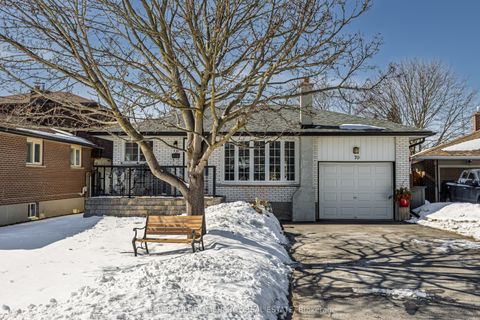 70 Oriole Court Oshawa ON L1H 6Y5