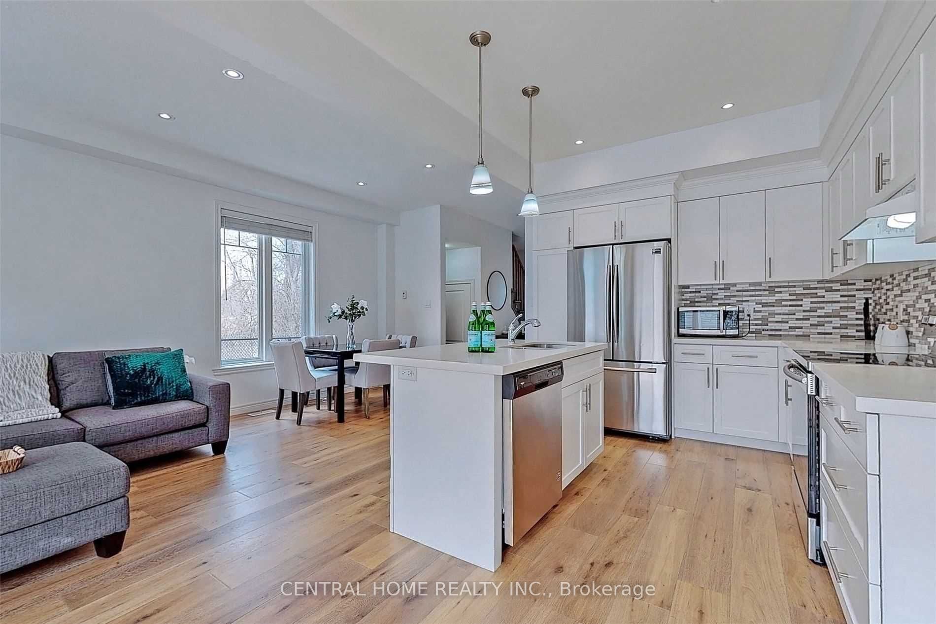 98 Shoreview Place 1