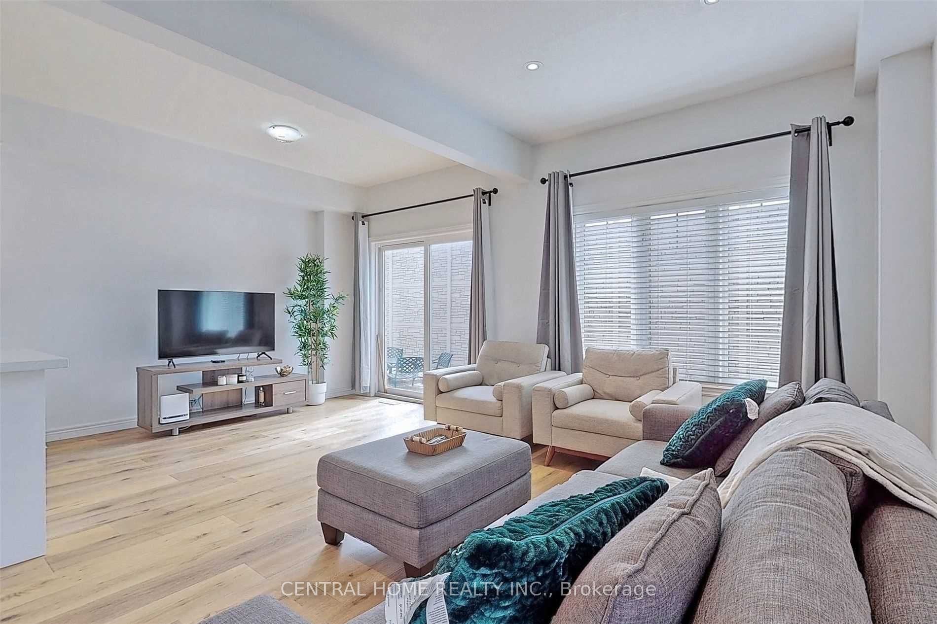 98 Shoreview Place 1