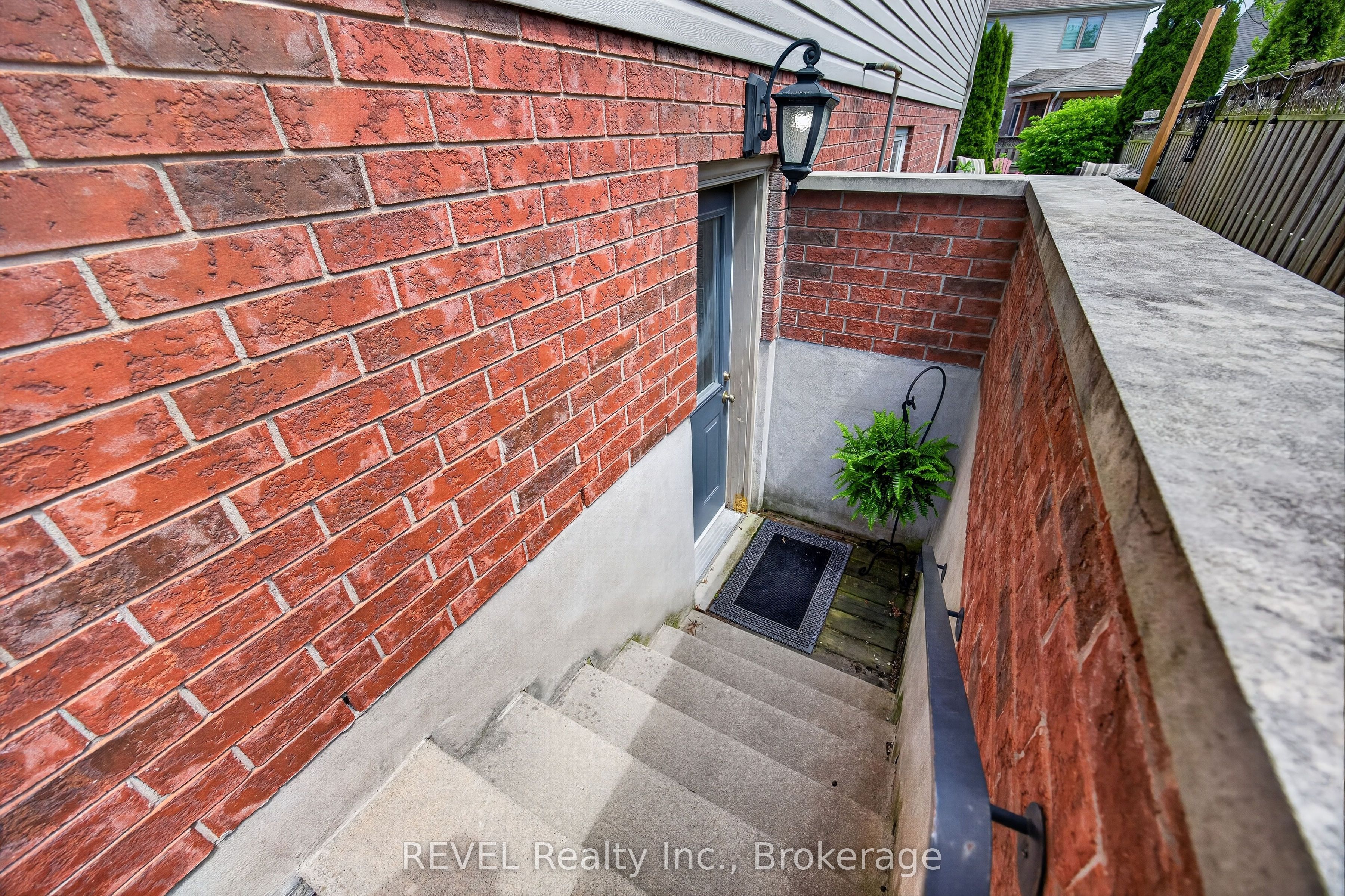 126 Westland Street