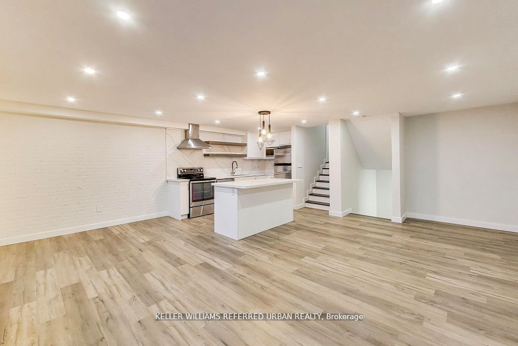 11 Wincott Drive 1215