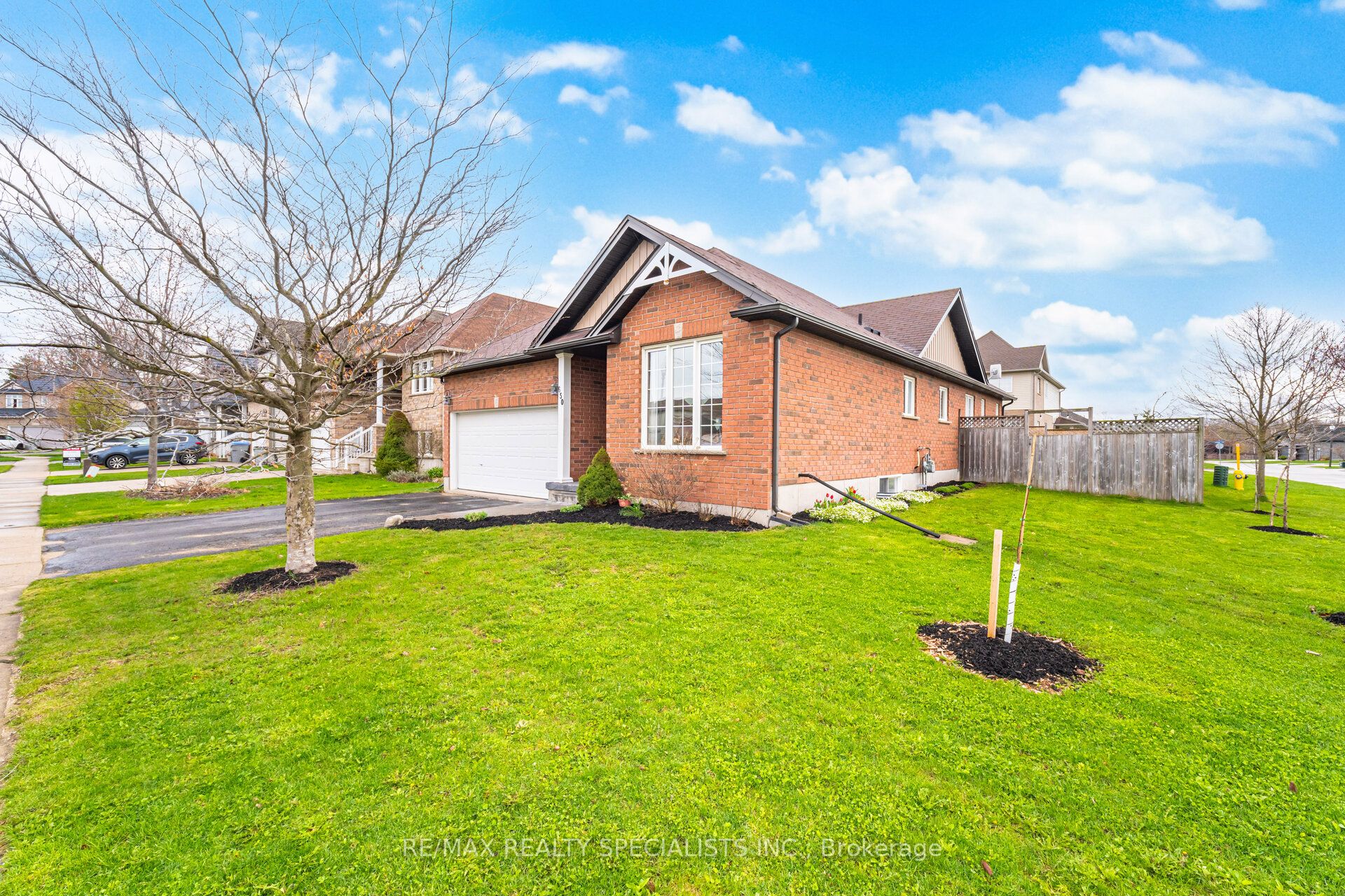 650 Reid Crescent