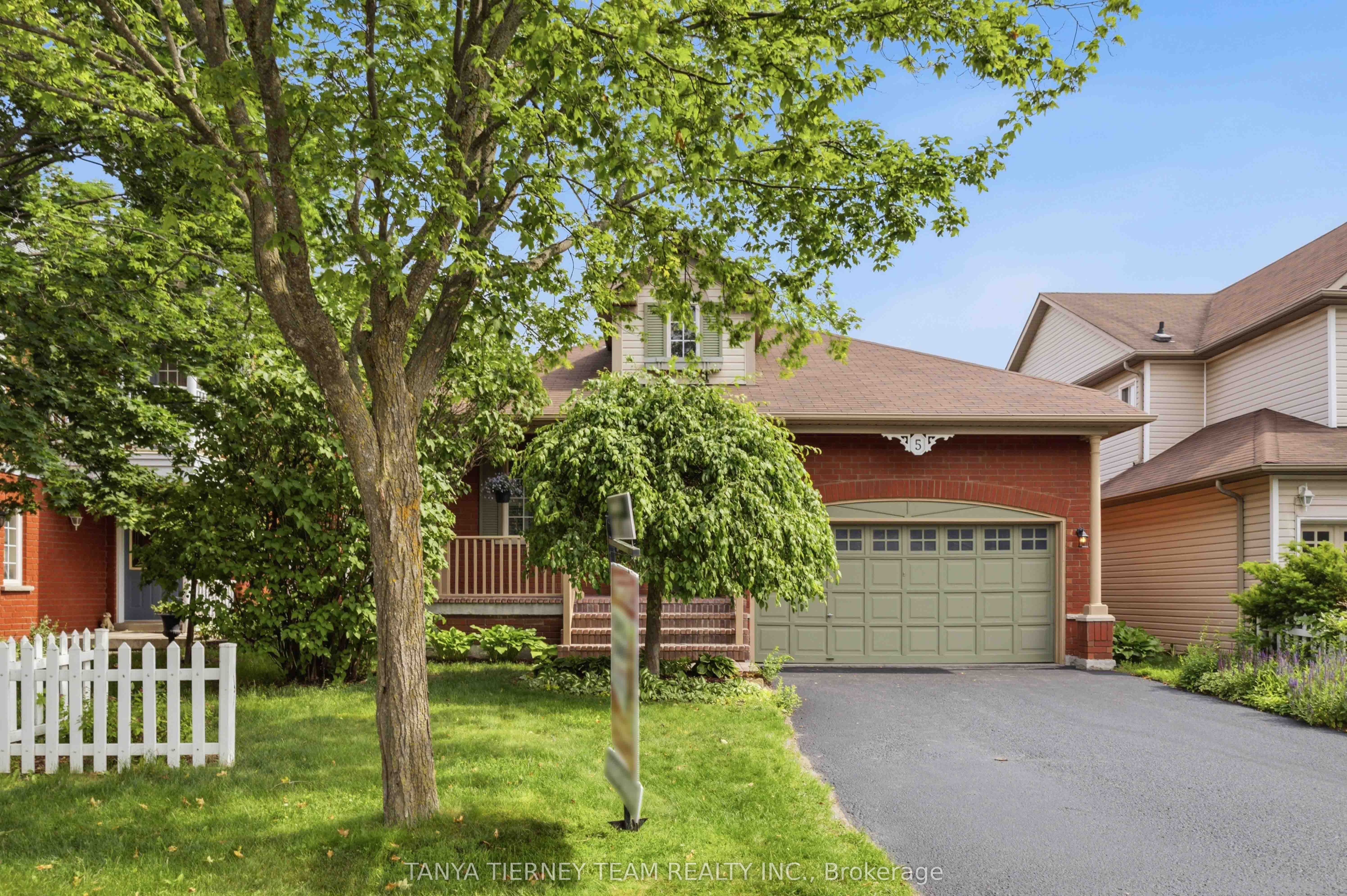 5 Cody Avenue