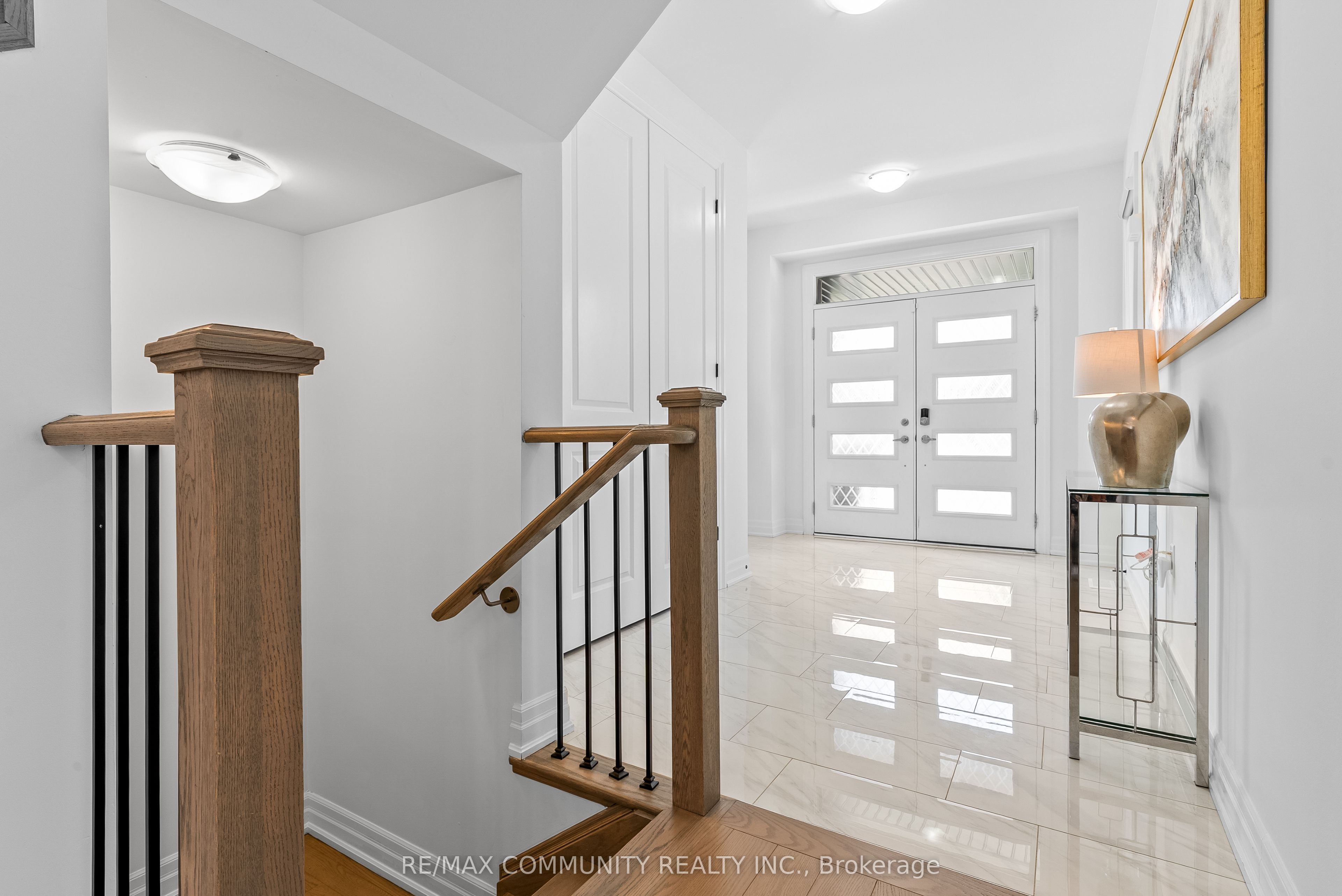 2879 Foxden Square