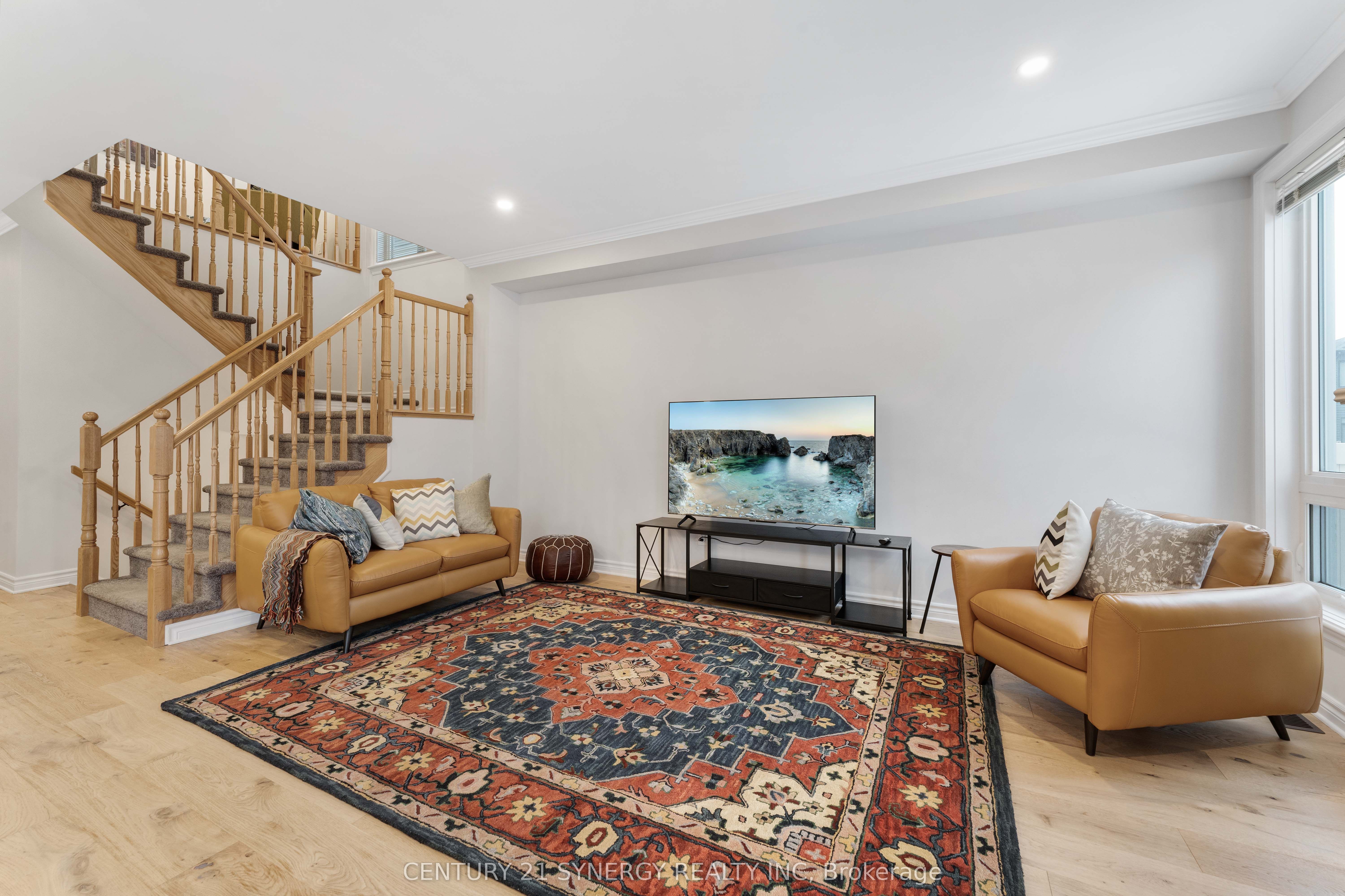 555 Bobolink Ridge