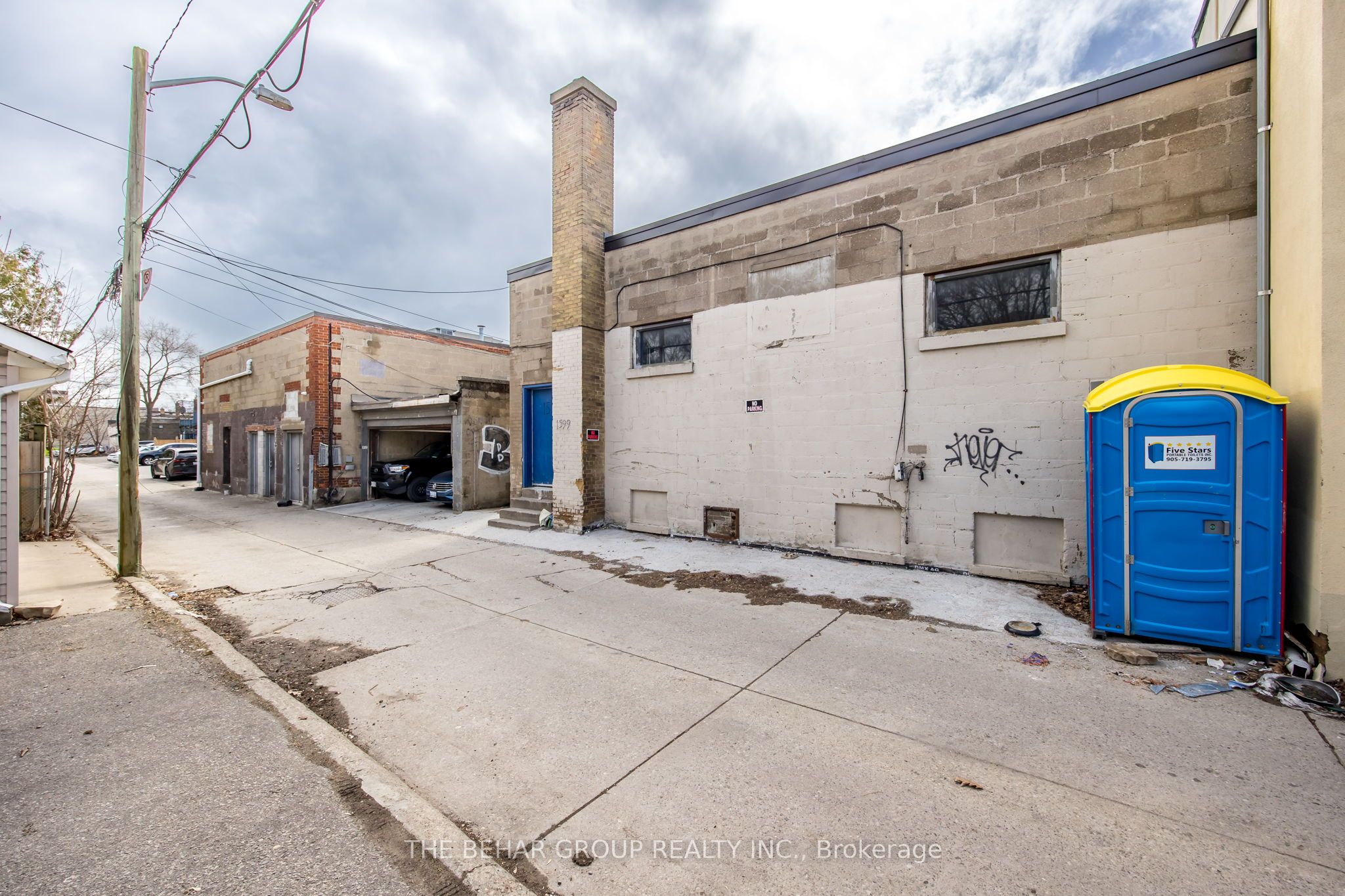 1597-1599 Bayview Avenue