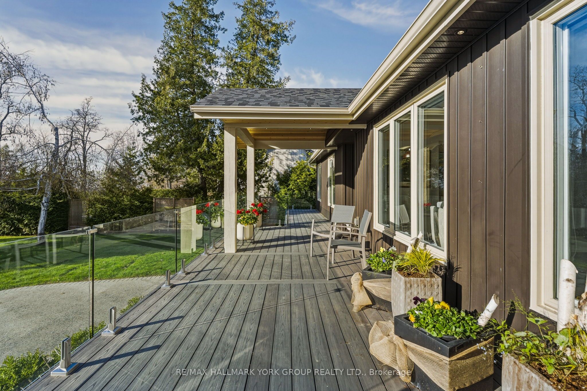 281 Hedge Road
