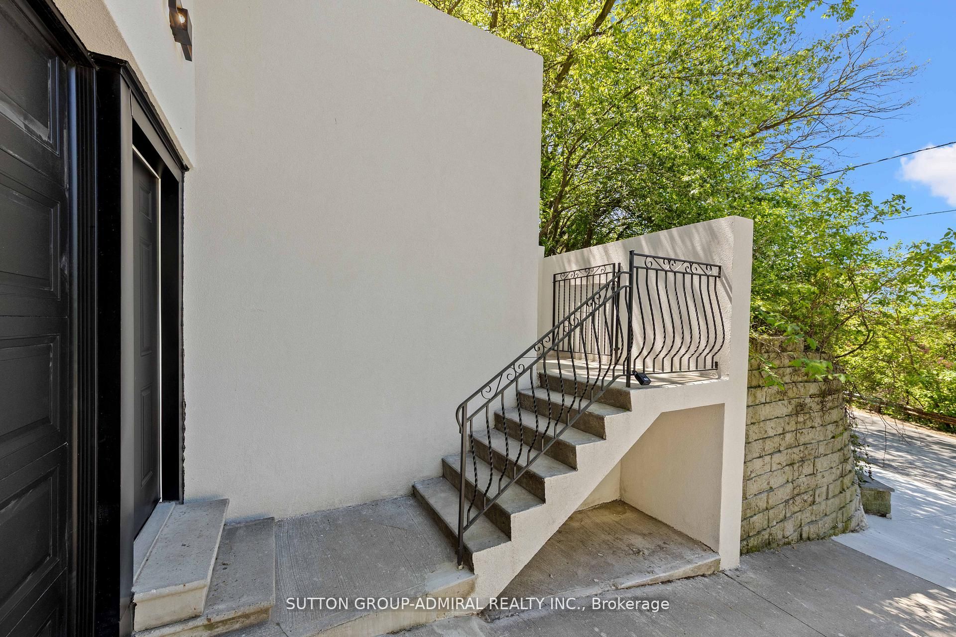35 Beechwood Drive