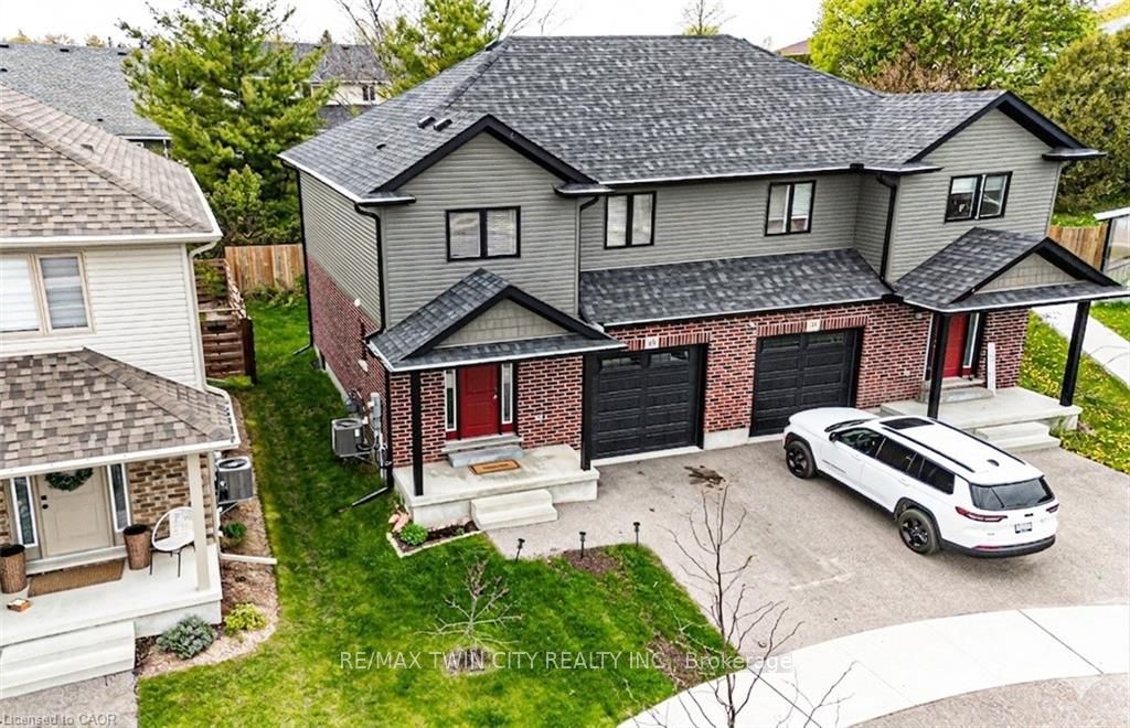 63 CRAB APPLE Court