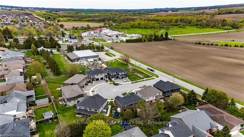 63 CRAB APPLE Court