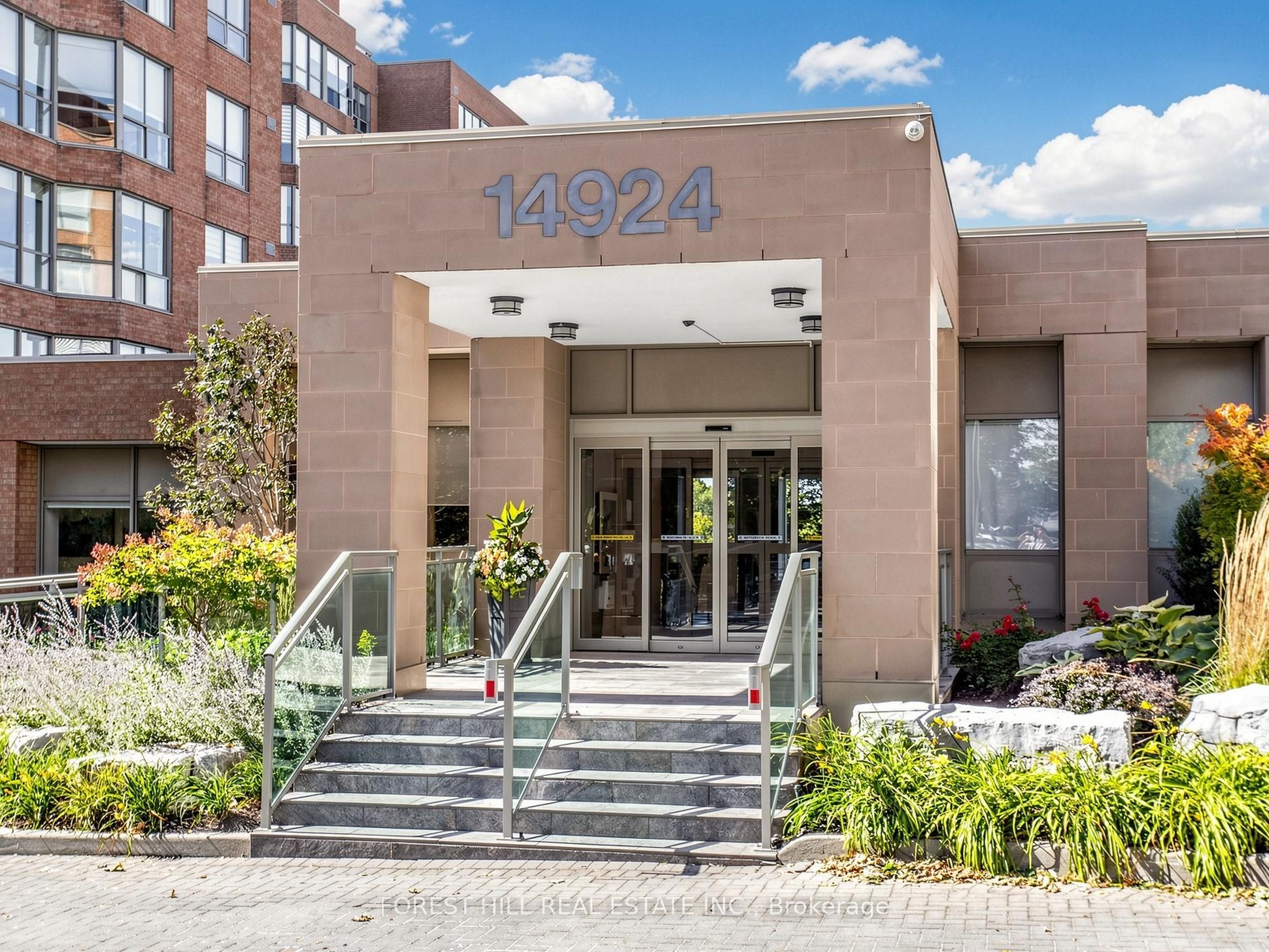 14924 Yonge Street 225
