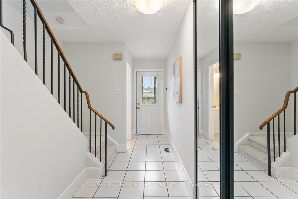 4 Deeprose Lane 27