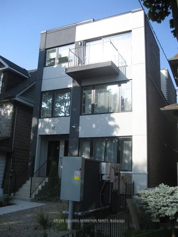 12 Batavia Avenue