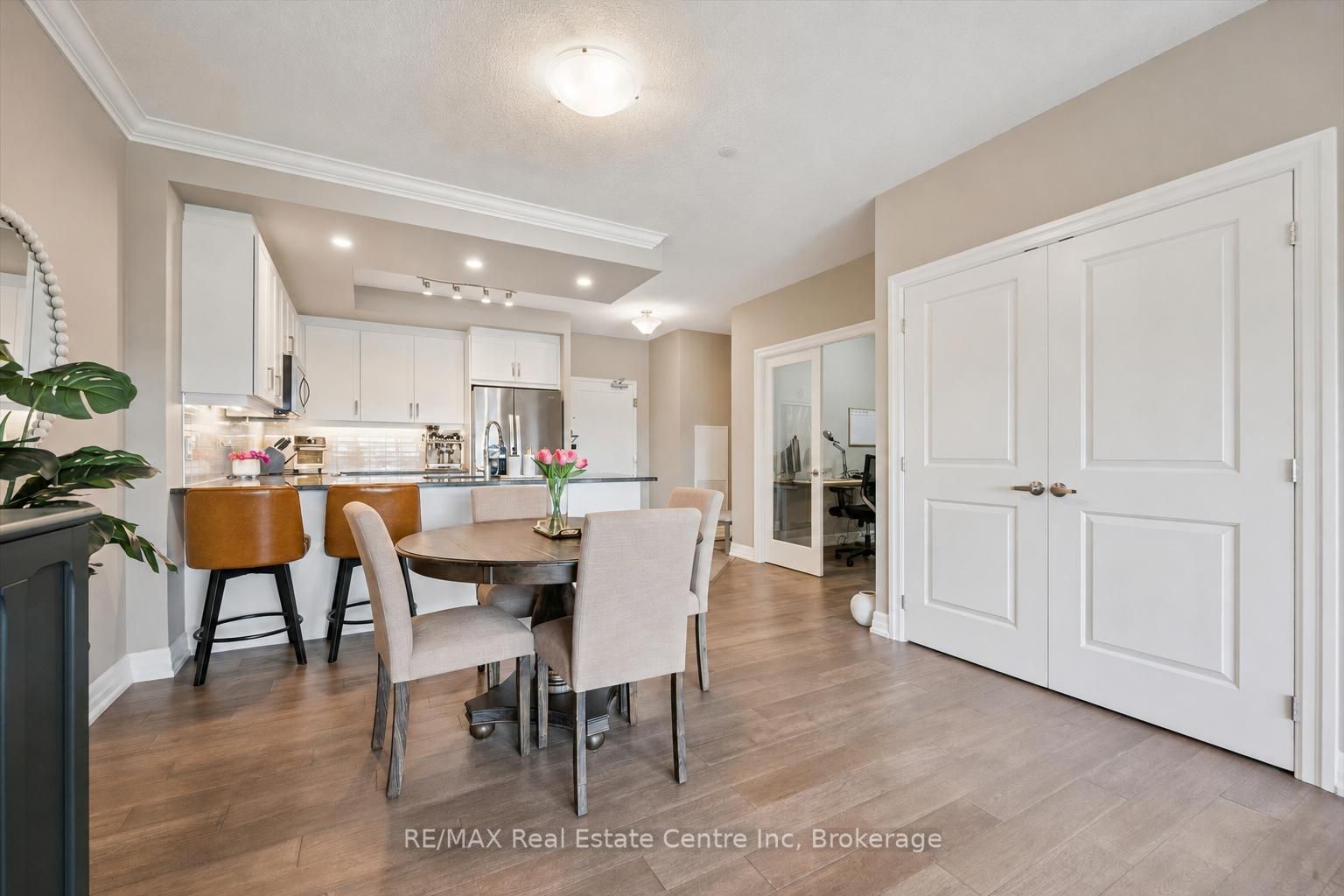 1878 GORDON Street 605