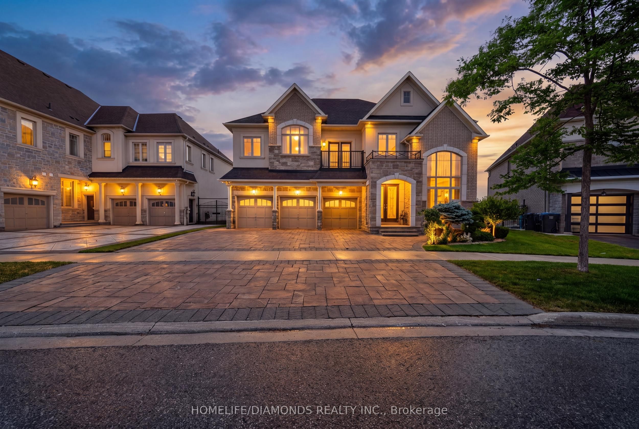 115 LATANIA Boulevard
