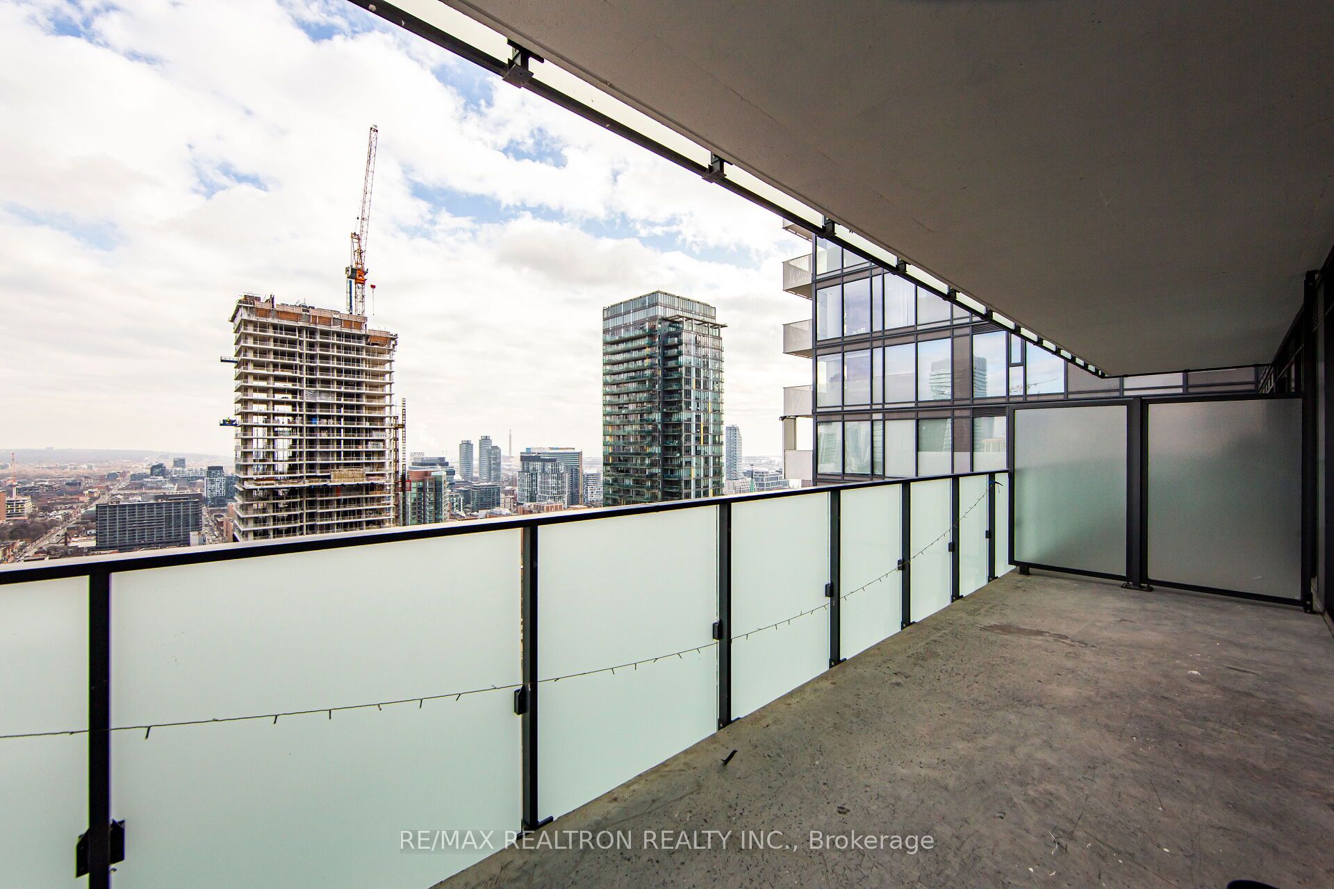 25 Richmond Street E 3216