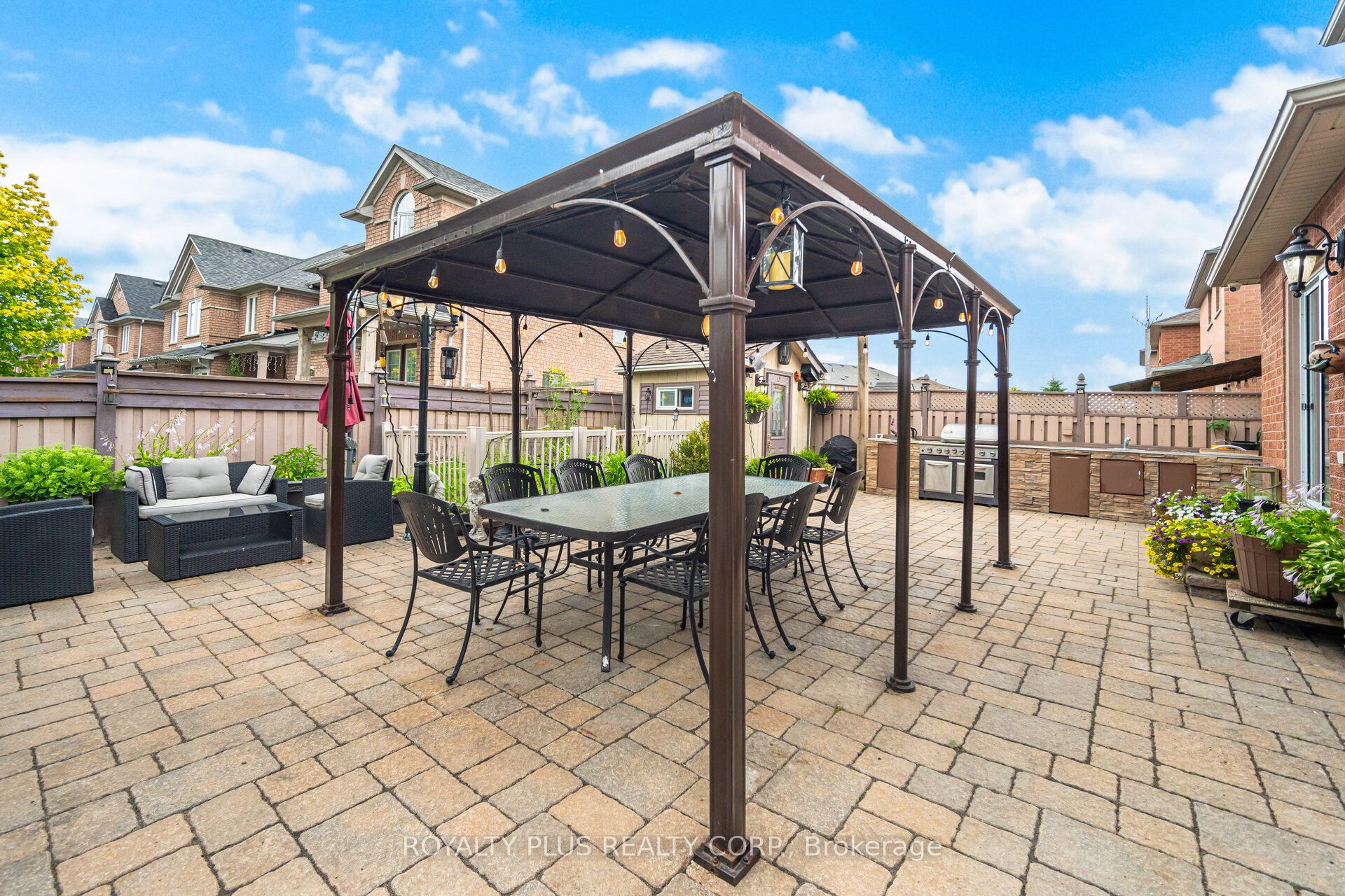 116 Frank Johnston Road