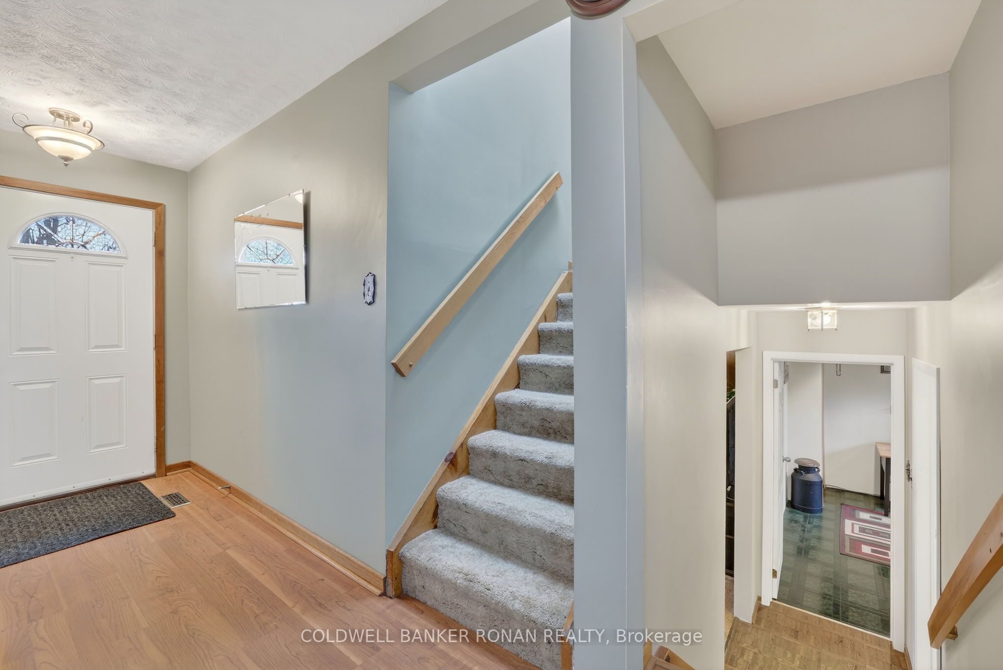 56 Lakeland Crescent