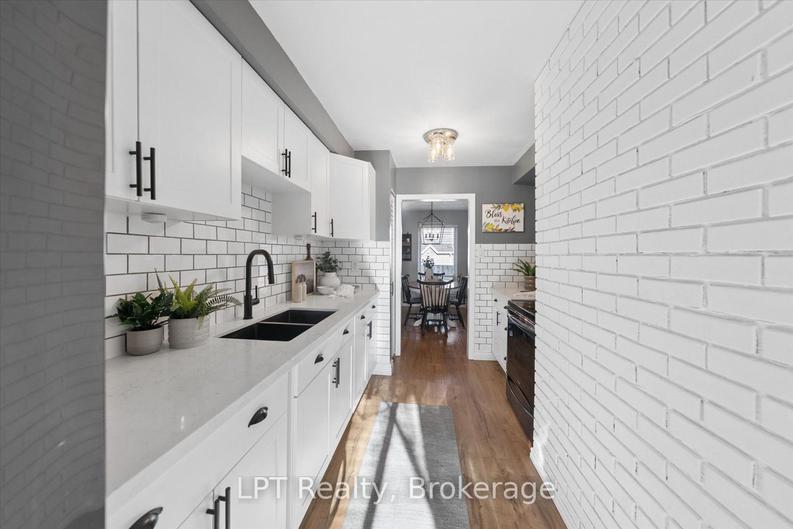 155 Glovers Road 25