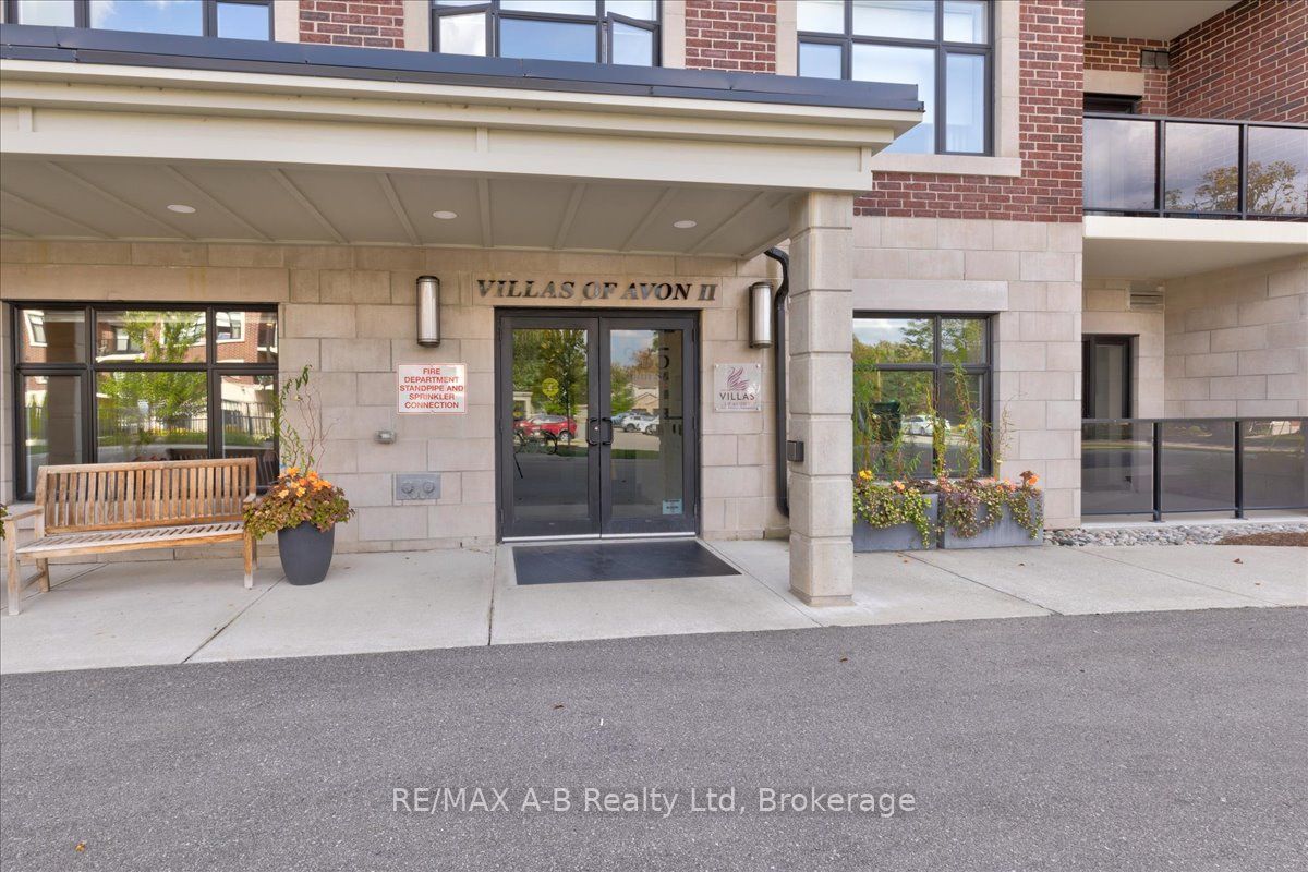 235 John Street N 109