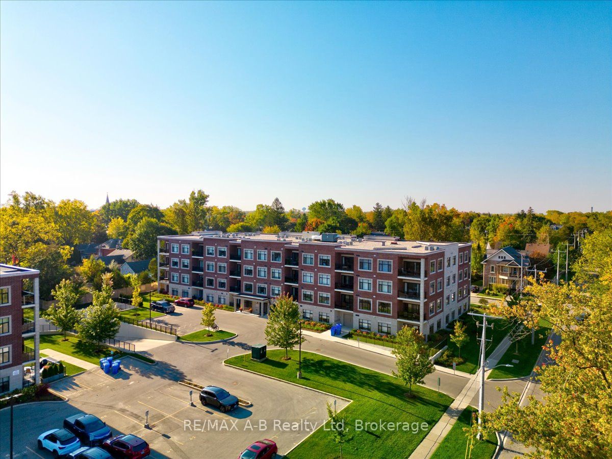 235 John Street N 109