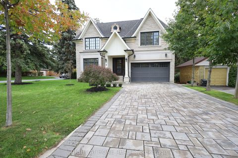 2 Finchley Road Toronto W08 ON M9A 2X3