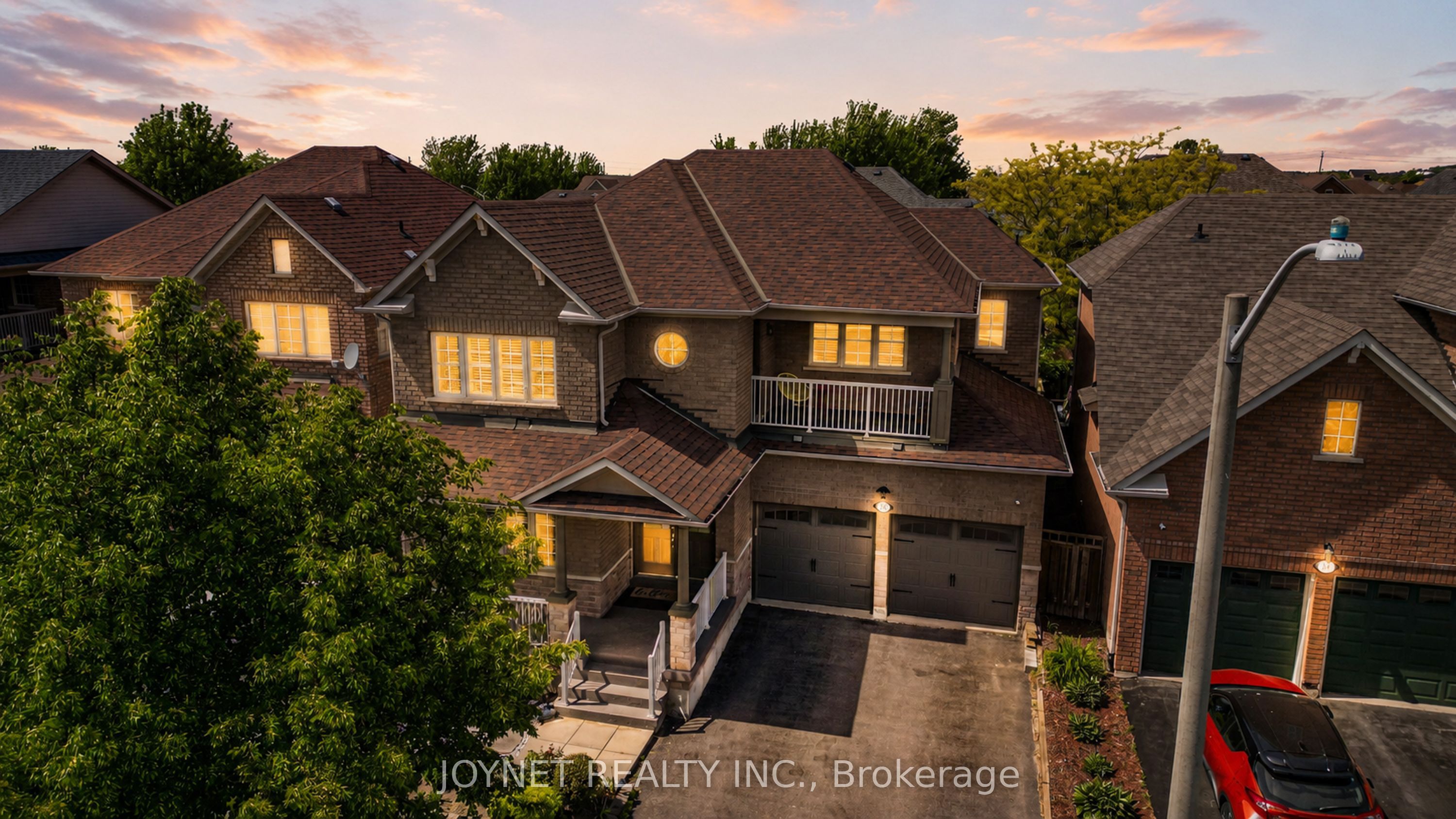 36 Newbridge Avenue N