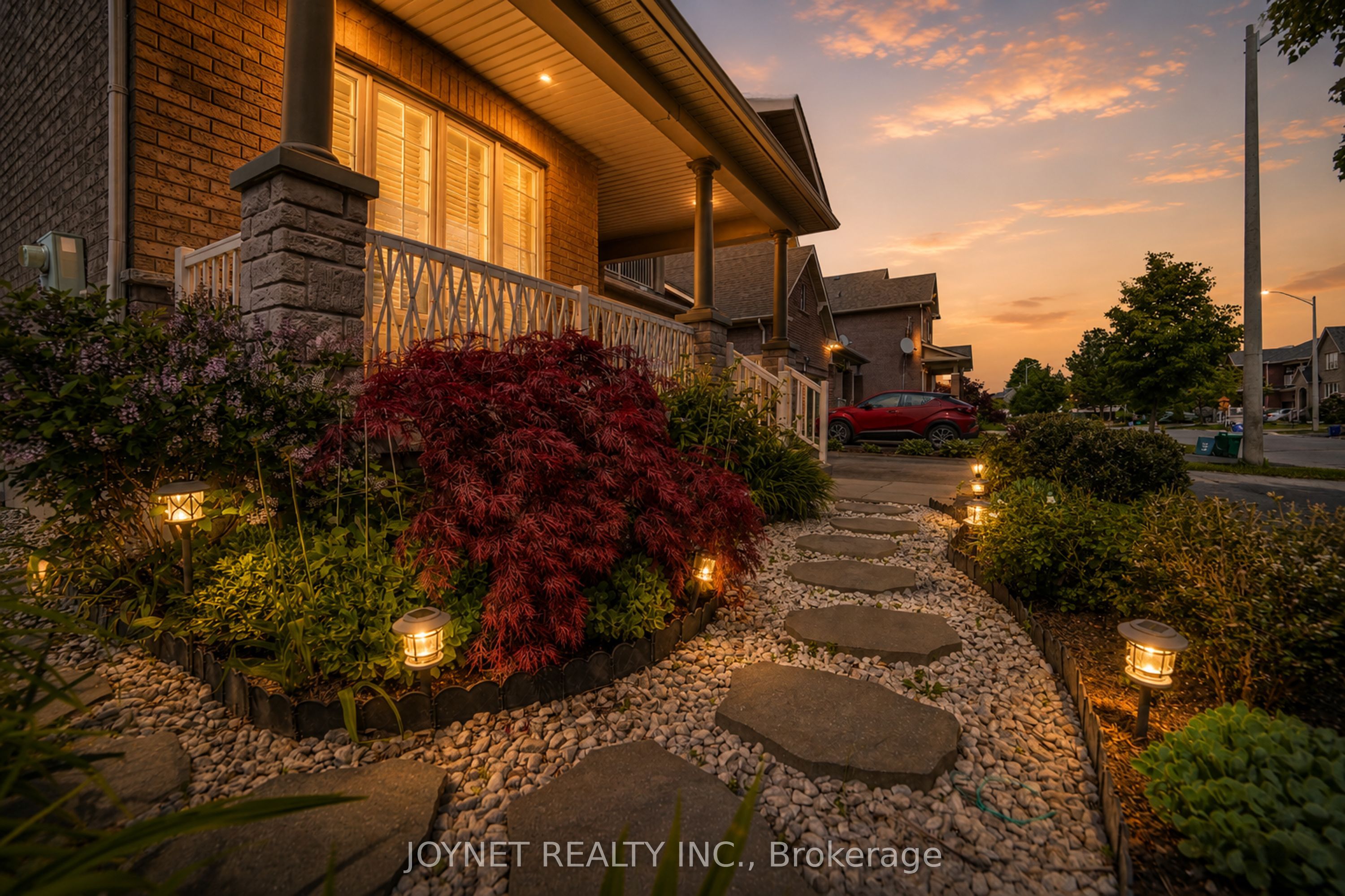 36 Newbridge Avenue N