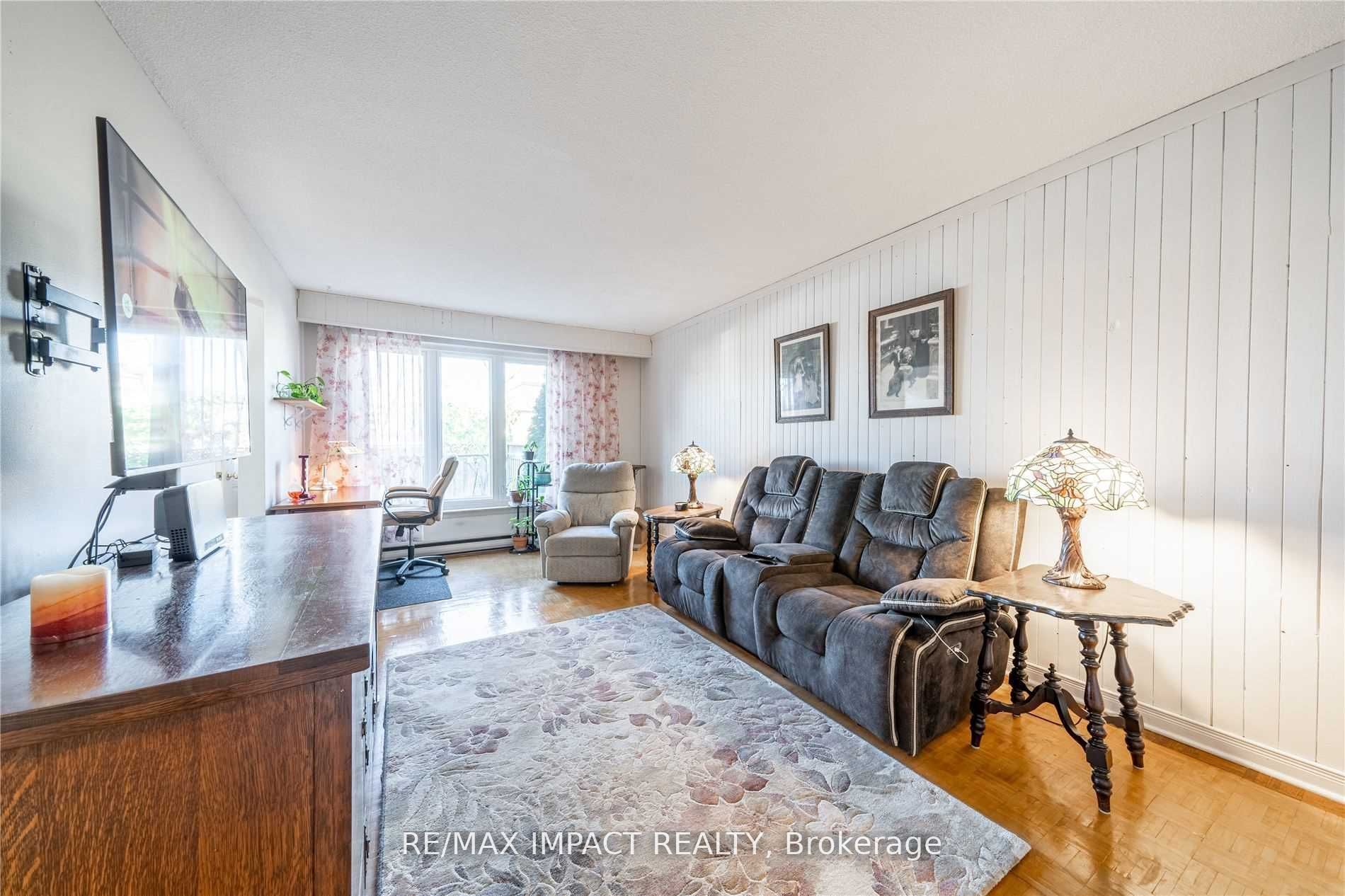 33 Taunton Road 28
