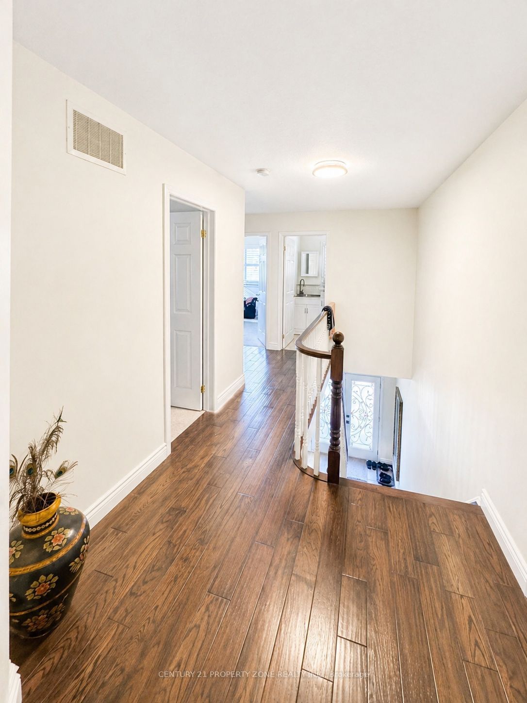 27 Dellgrove Circle