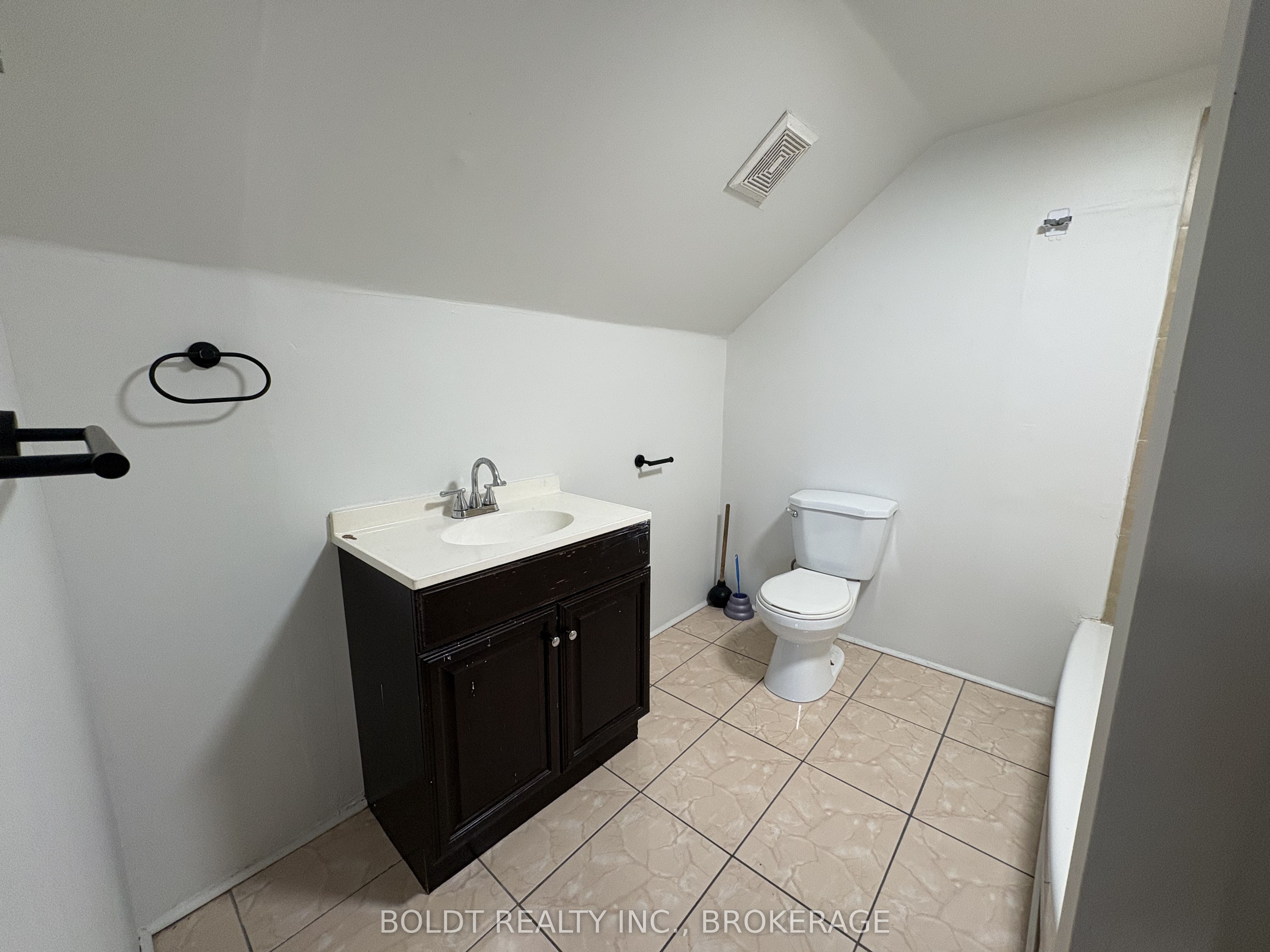5145 Rice Crescent