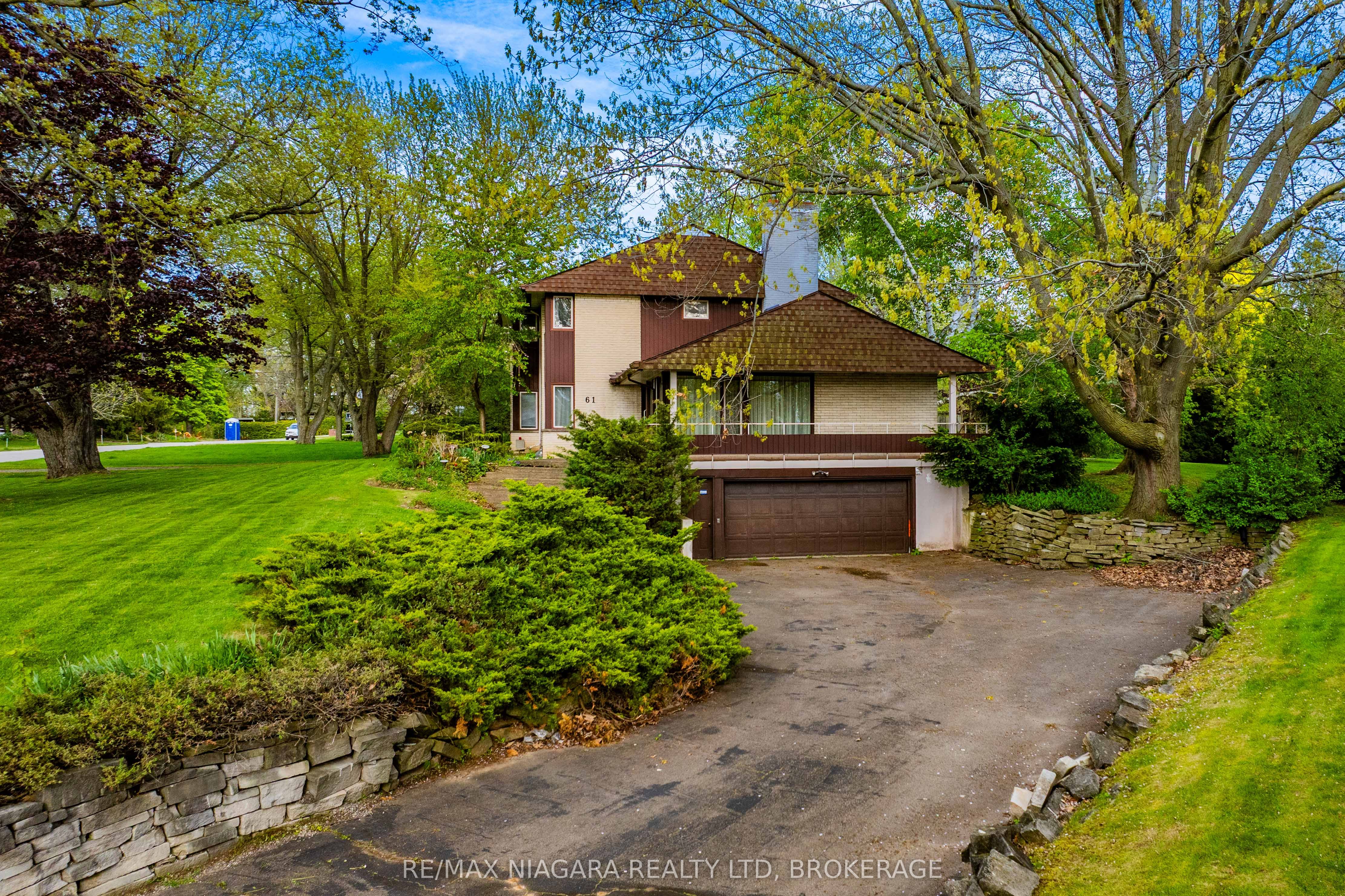 61 Melrose Drive