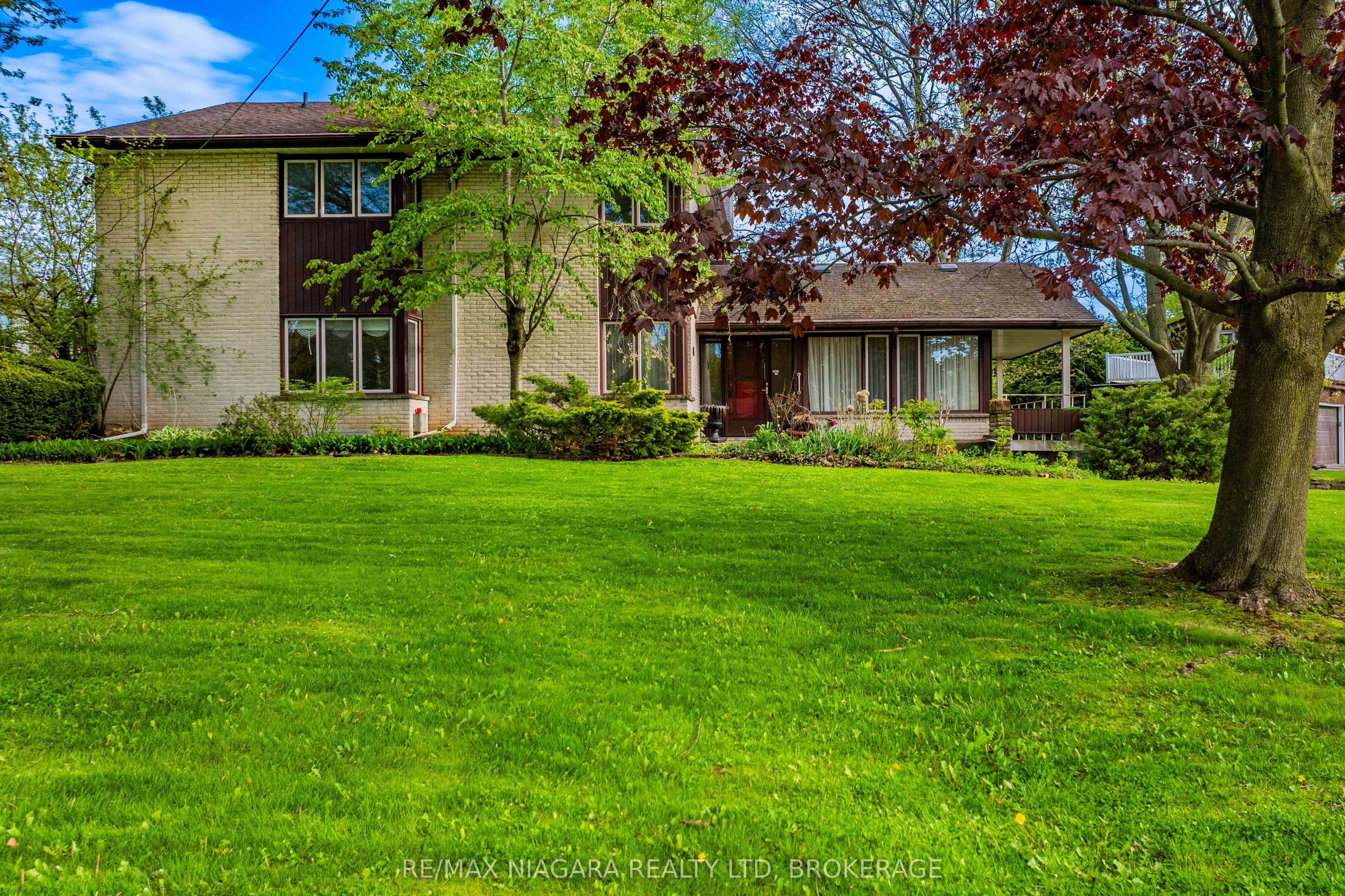 61 Melrose Drive