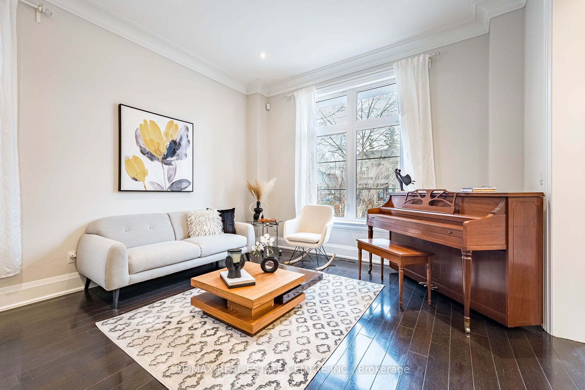 105 Eaglewood Boulevard