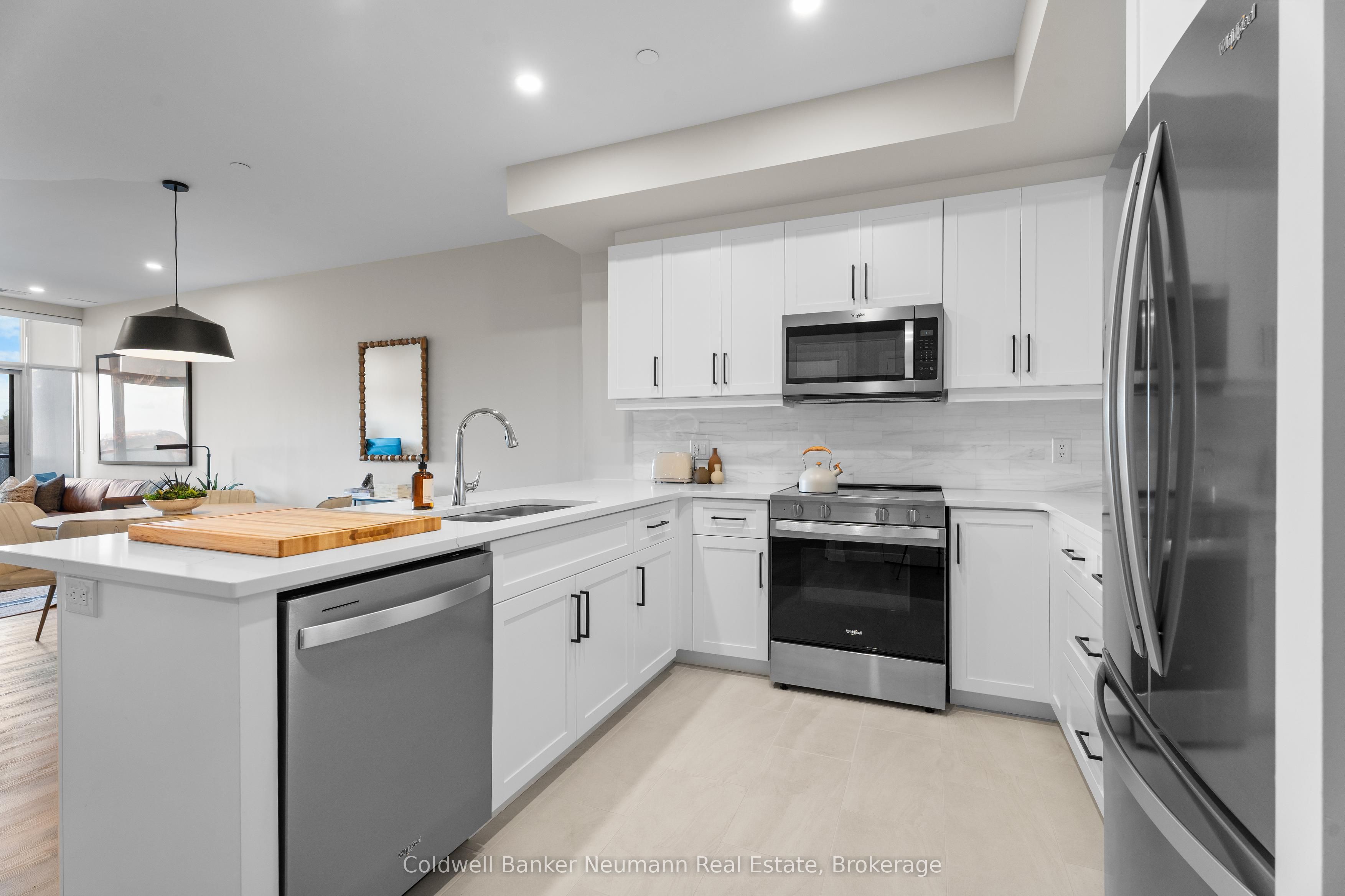 1882 Gordon Street 508
