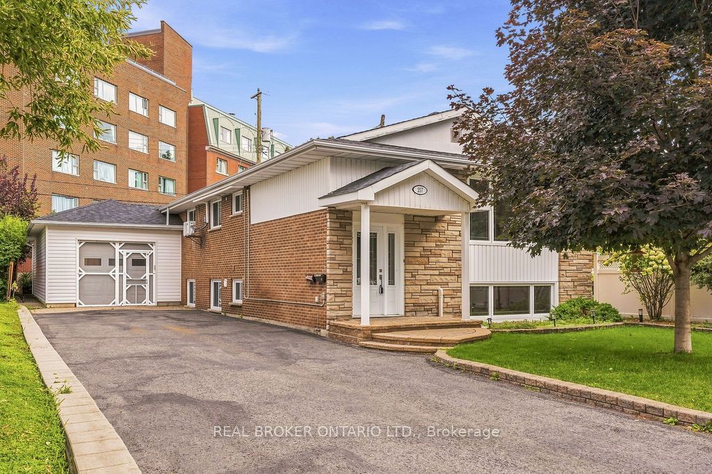 257 Lavergne Street
