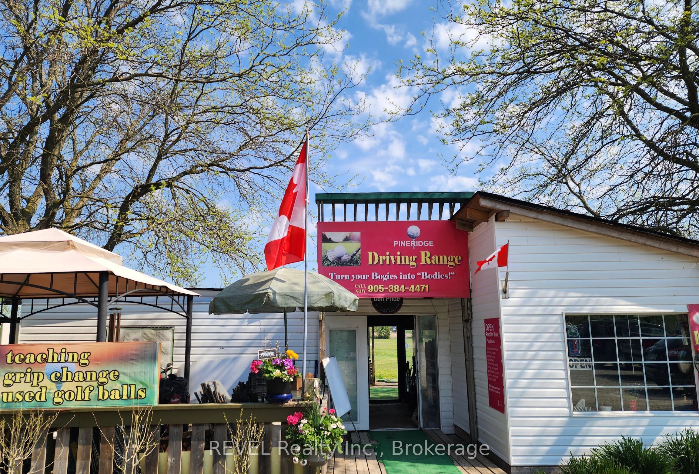 1732 Merrittville Highway