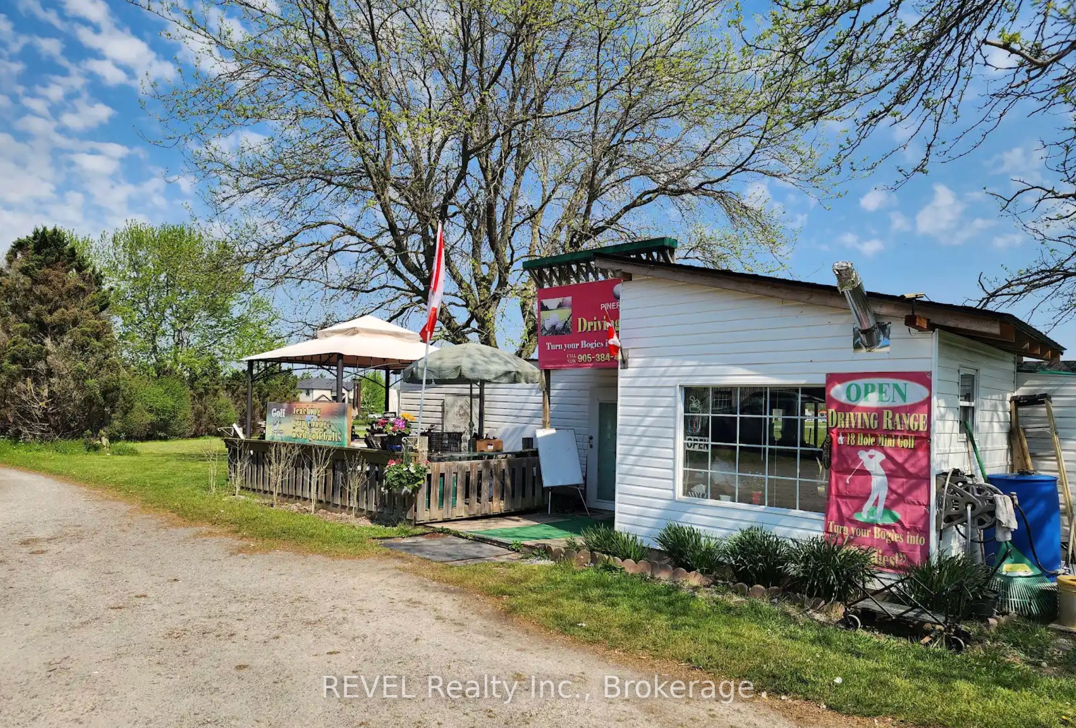 1732 Merrittville Highway