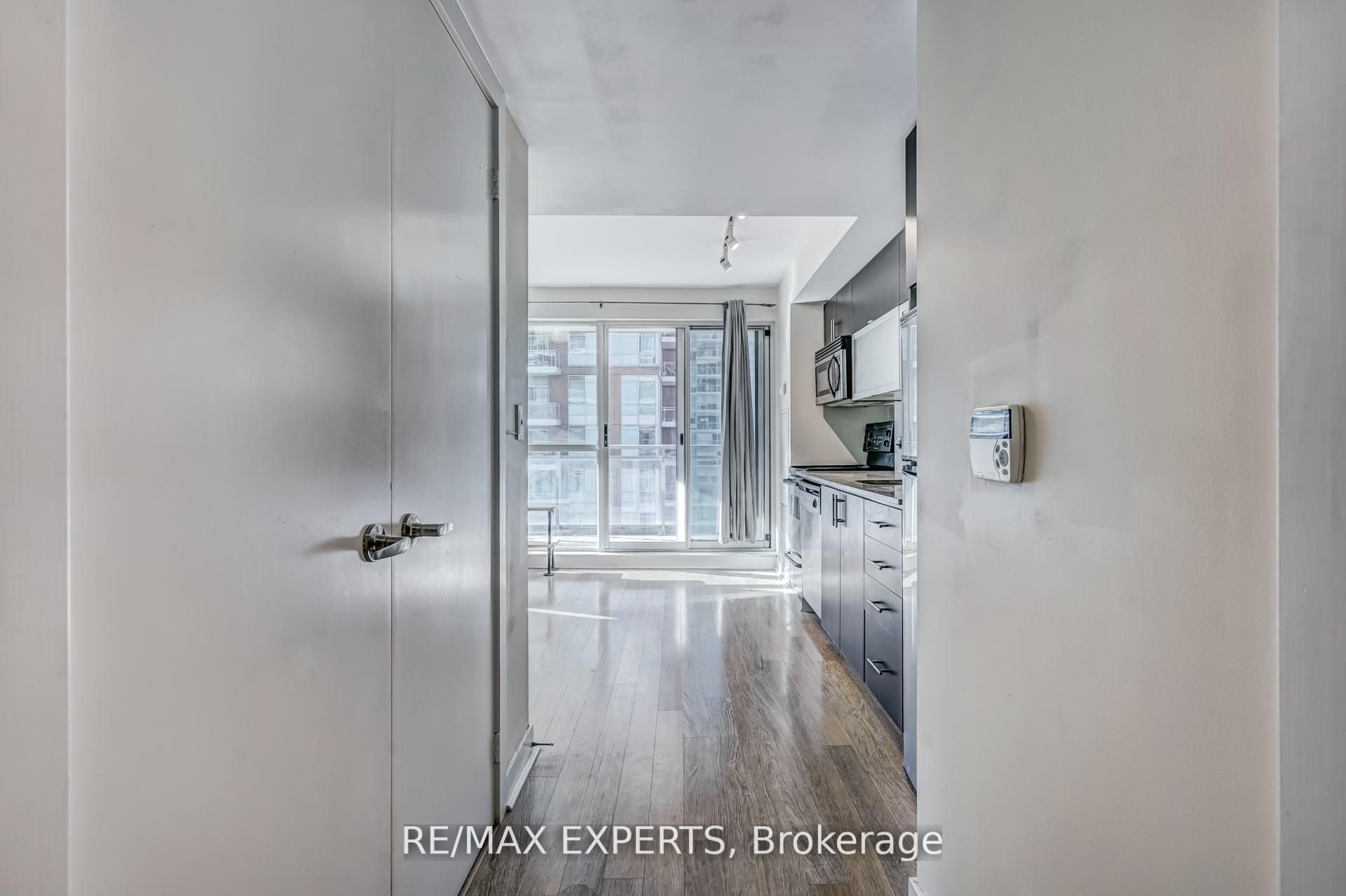 80 Western Battery Road 801
