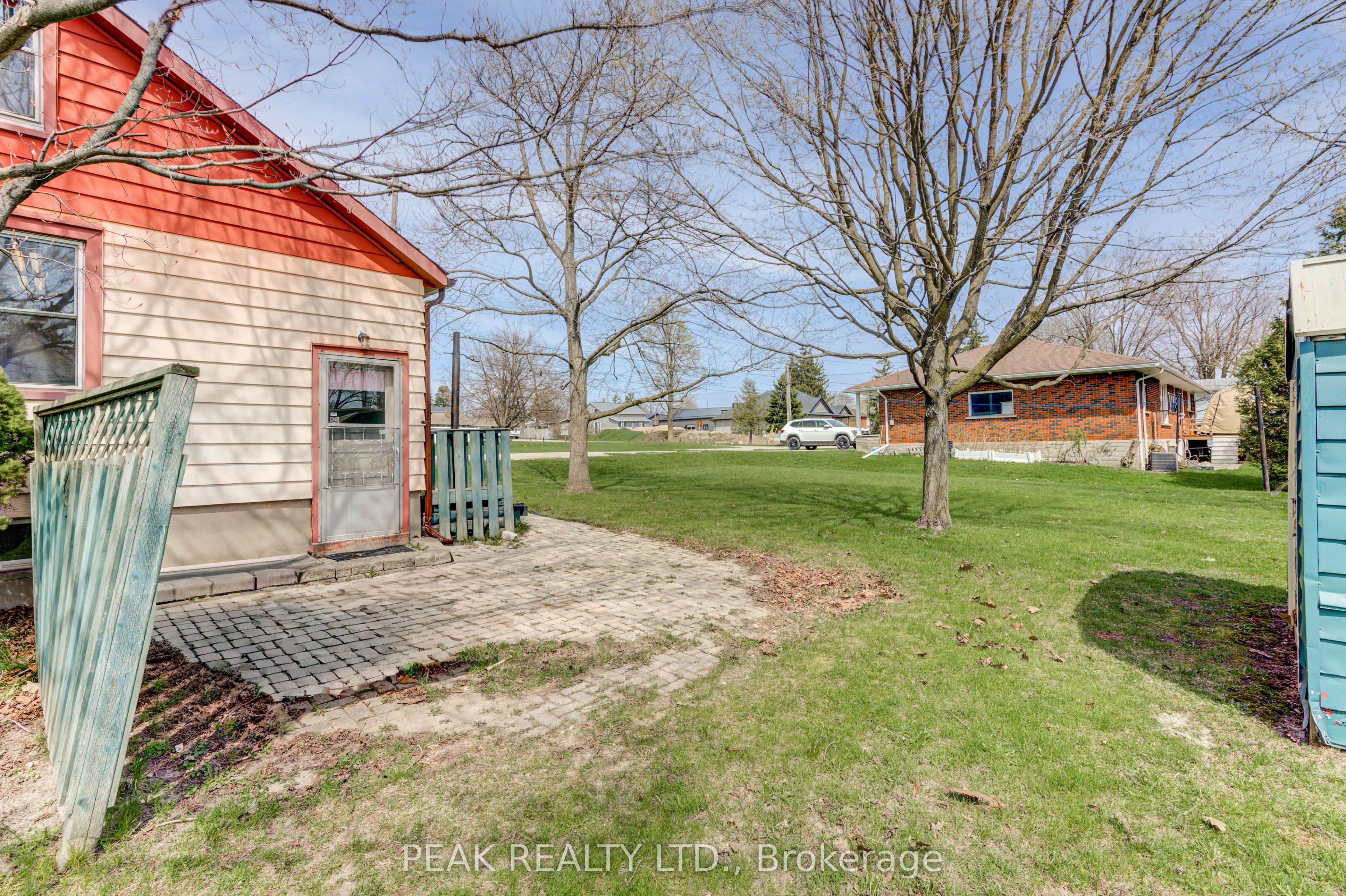 3991 Perth Road 107 Road