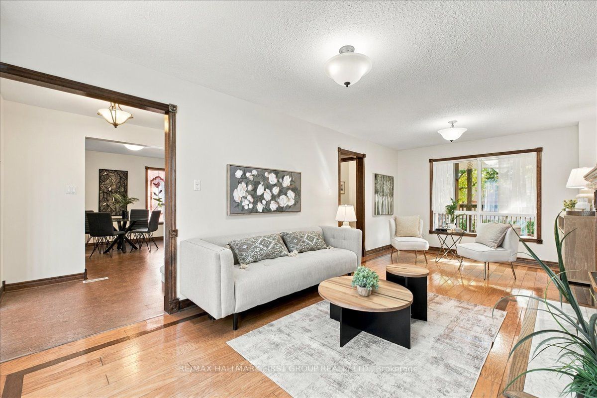 23 Flowers Crescent