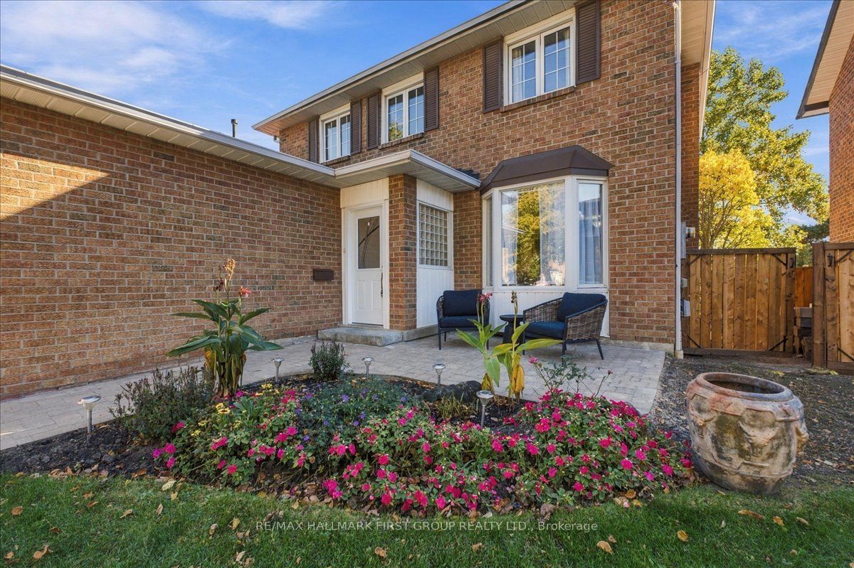 23 Flowers Crescent