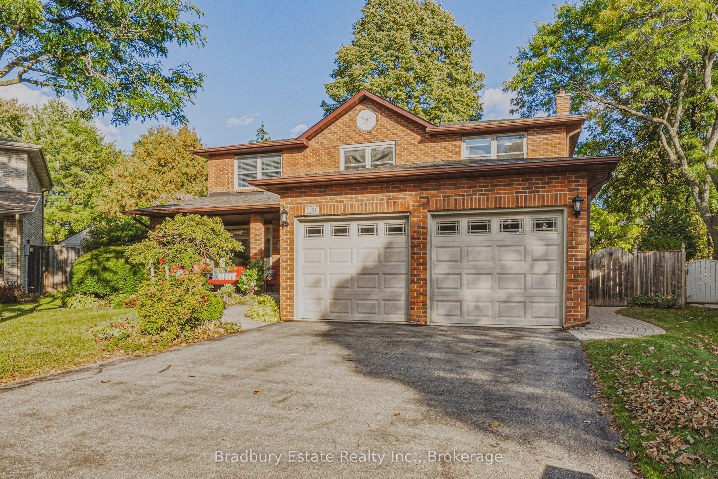 1106 HUNTLEY Court