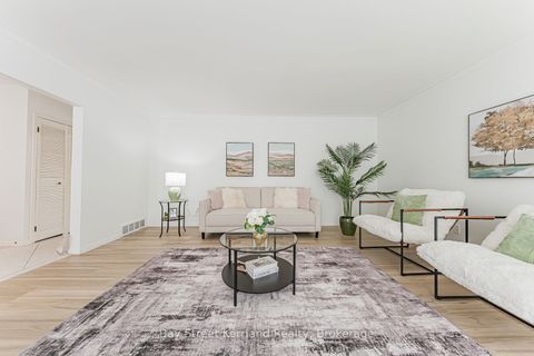 2393 SPEYSIDE Drive Mississauga ON L5K 1X5