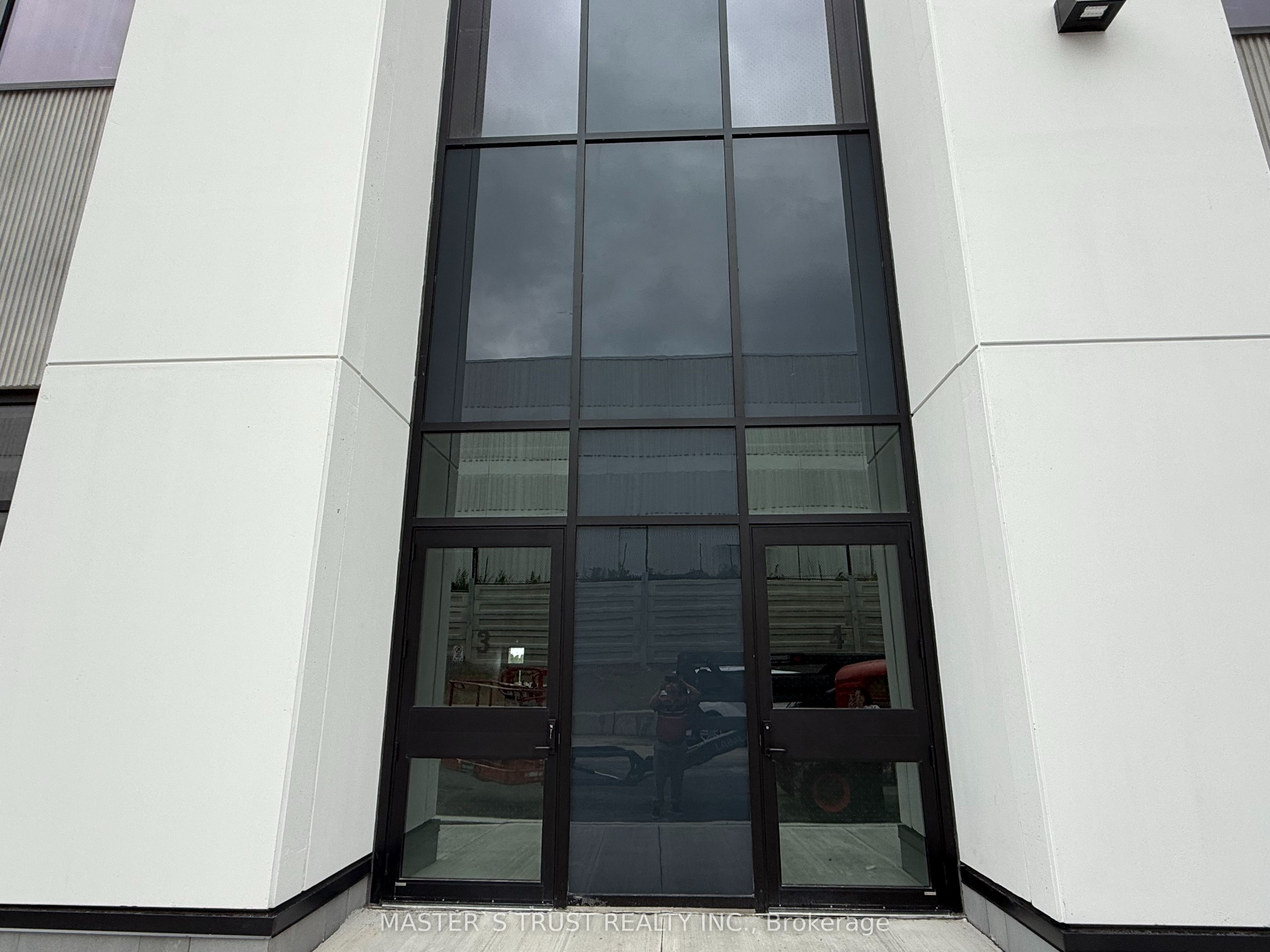 32 Don Hillock Drive 3