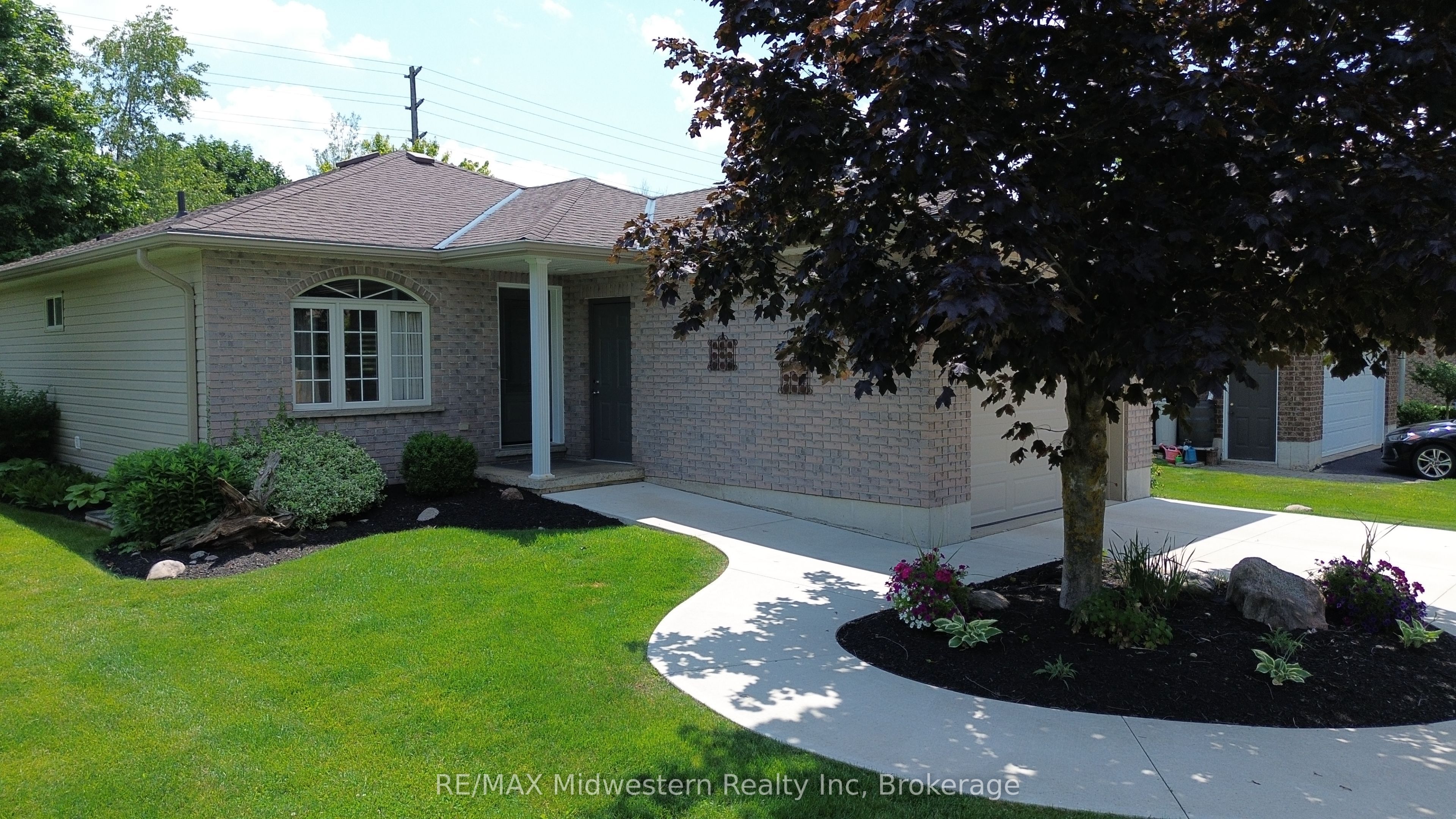 380 Havelock Avenue S