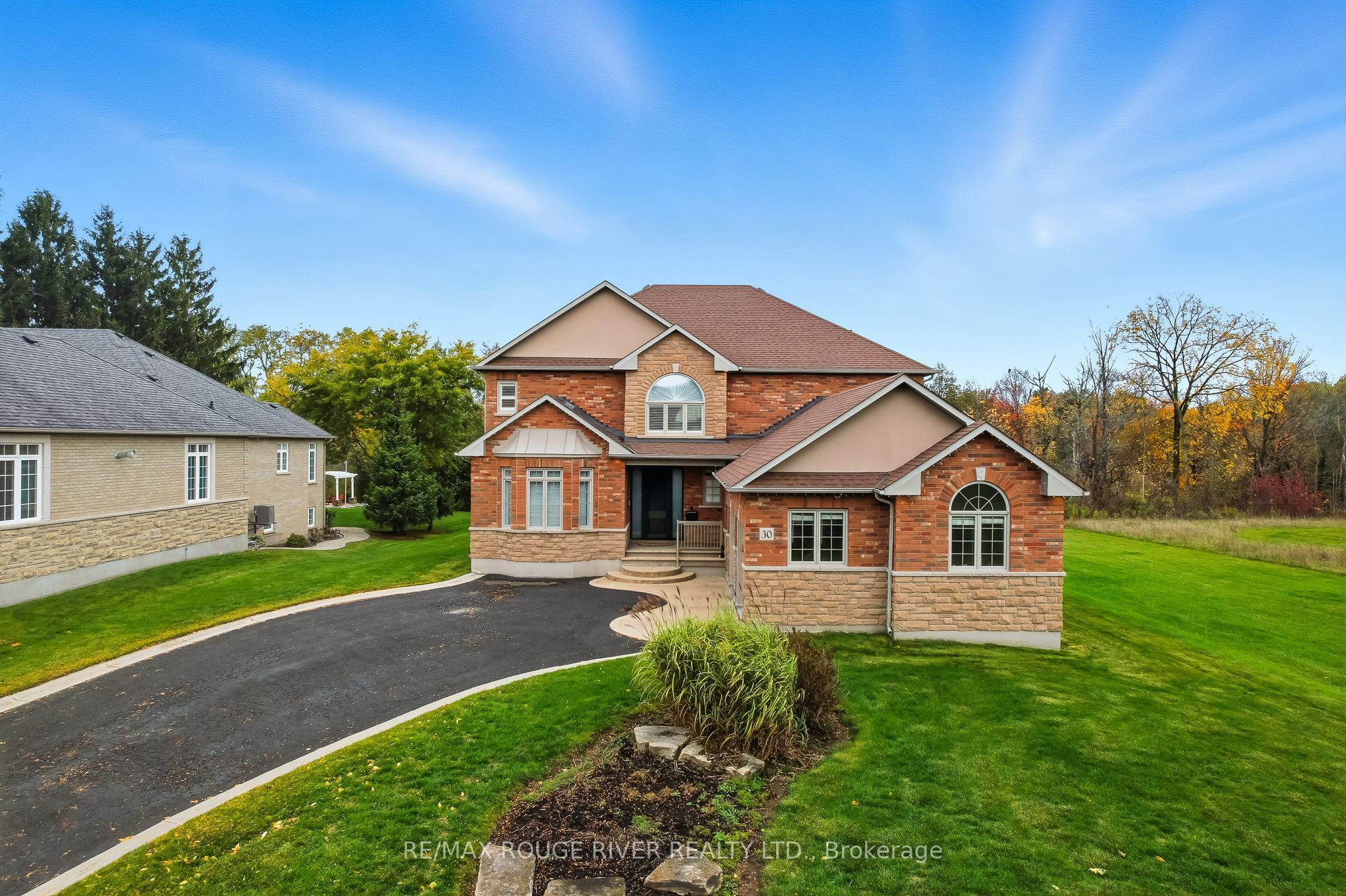 30 Hanover Court