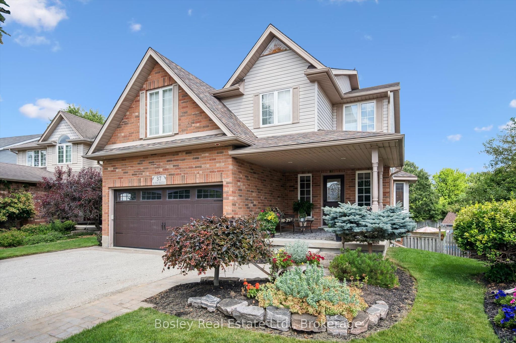 37 Munroe Crescent